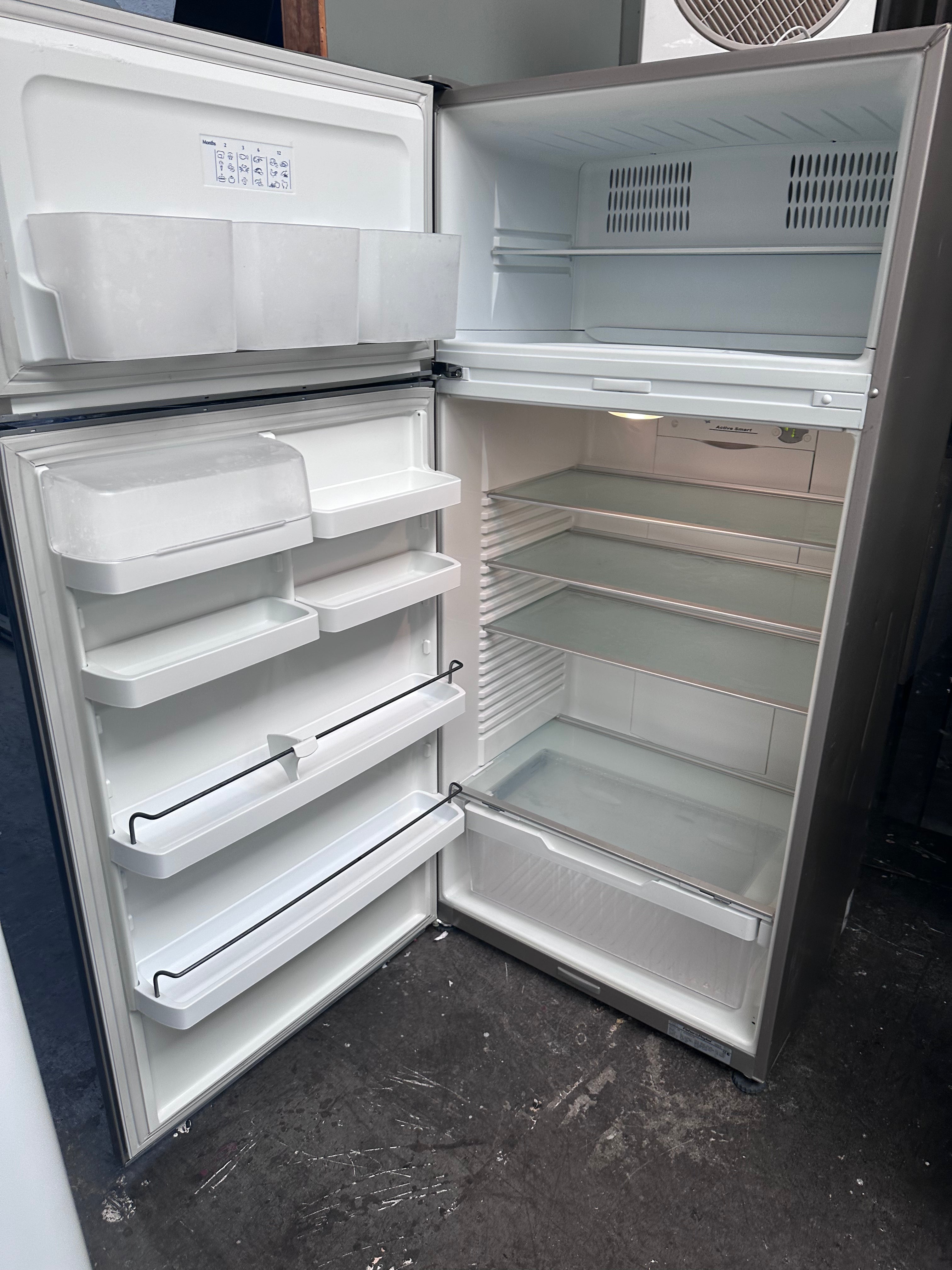 Fisher & Paykel 517L Top Mount Refrigerator - Energy Efficient, Stainless Steel, Spacious Freezer [Certified Refurbished] | Perfect for Large Families, Restaurants & Home Kitchens