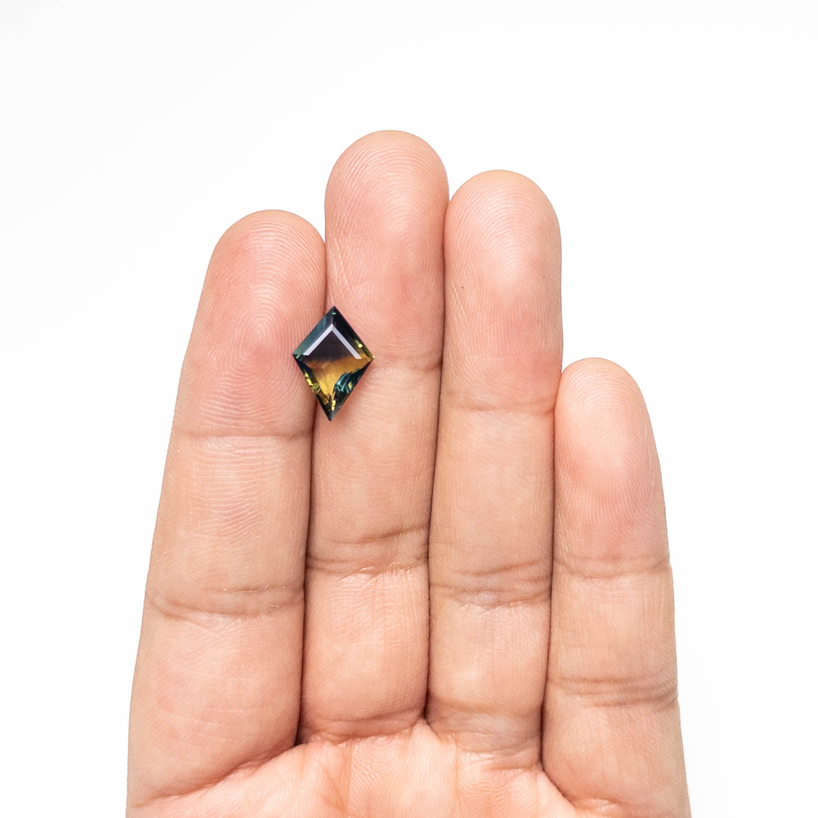 2.68ct Natural Kite Step Cut Blue Sapphire Gemstone - 13.52x9.65x3.58mm for Jewelry Making, Engagement Rings & Unique Gifts