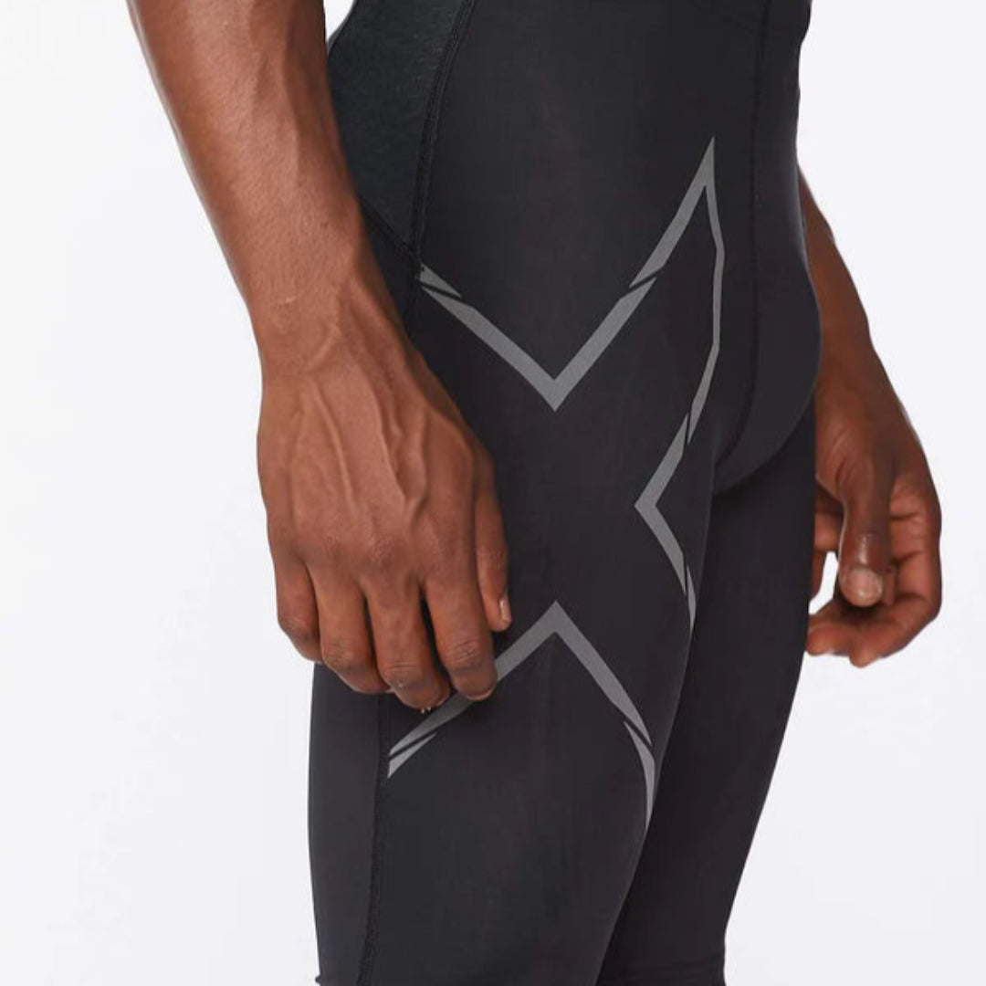 2XU Men's Light Speed Compression Shorts - High-Performance Running & Workout Shorts for Athletes - Ideal for Marathon, Gym, and Cycling