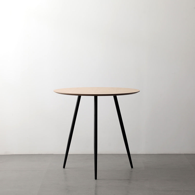 GINNY 31.5 Inch Round Dining Table for 4 - Natural & Black Wooden Kitchen Table - Perfect for Small Spaces, Breakfast Nook, and Cozy Dining Rooms