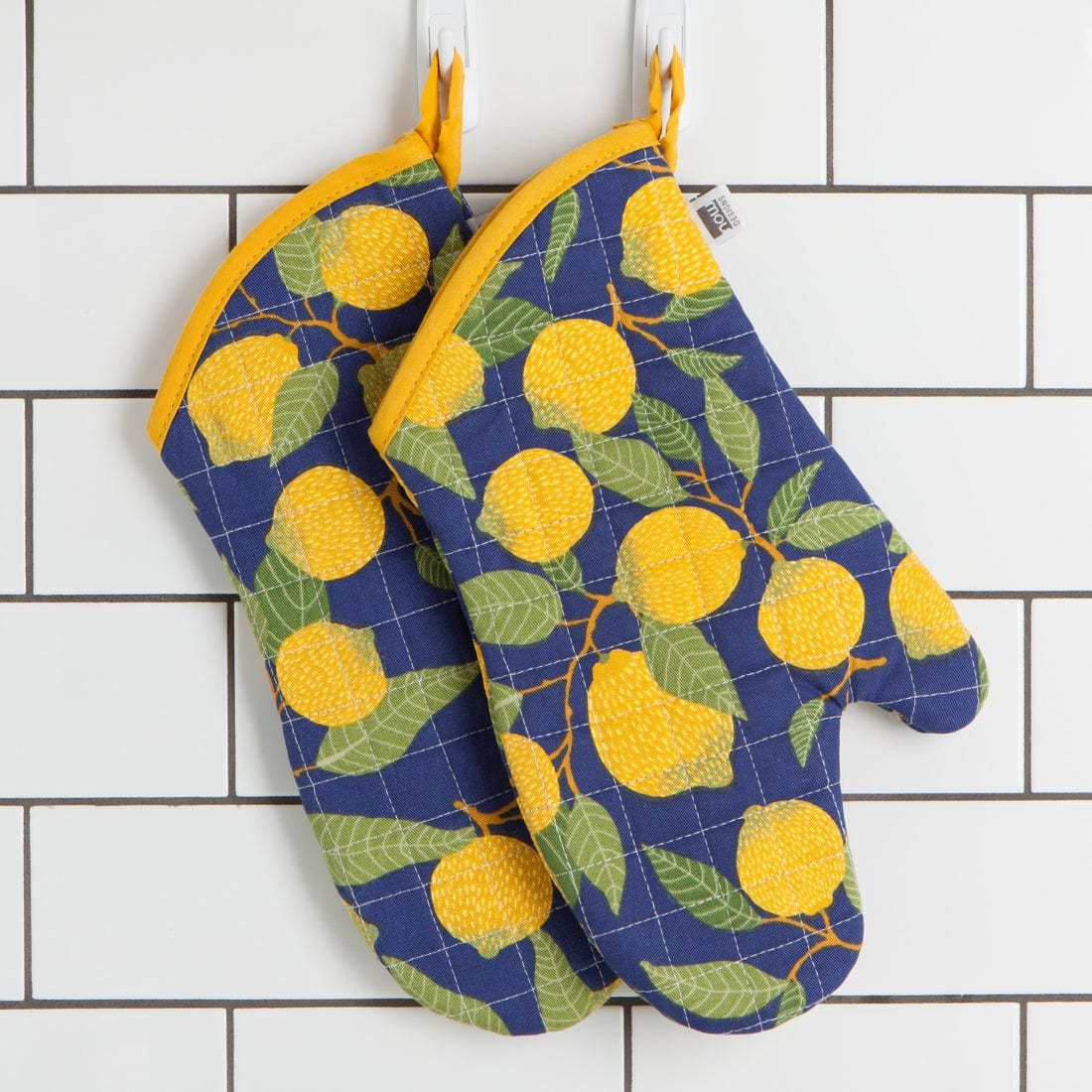 Now Designs Lemons Chef Oven Mitt - Heat Resistant Kitchen Glove for Baking, Cooking & Grilling - Perfect for Home & Professional Use