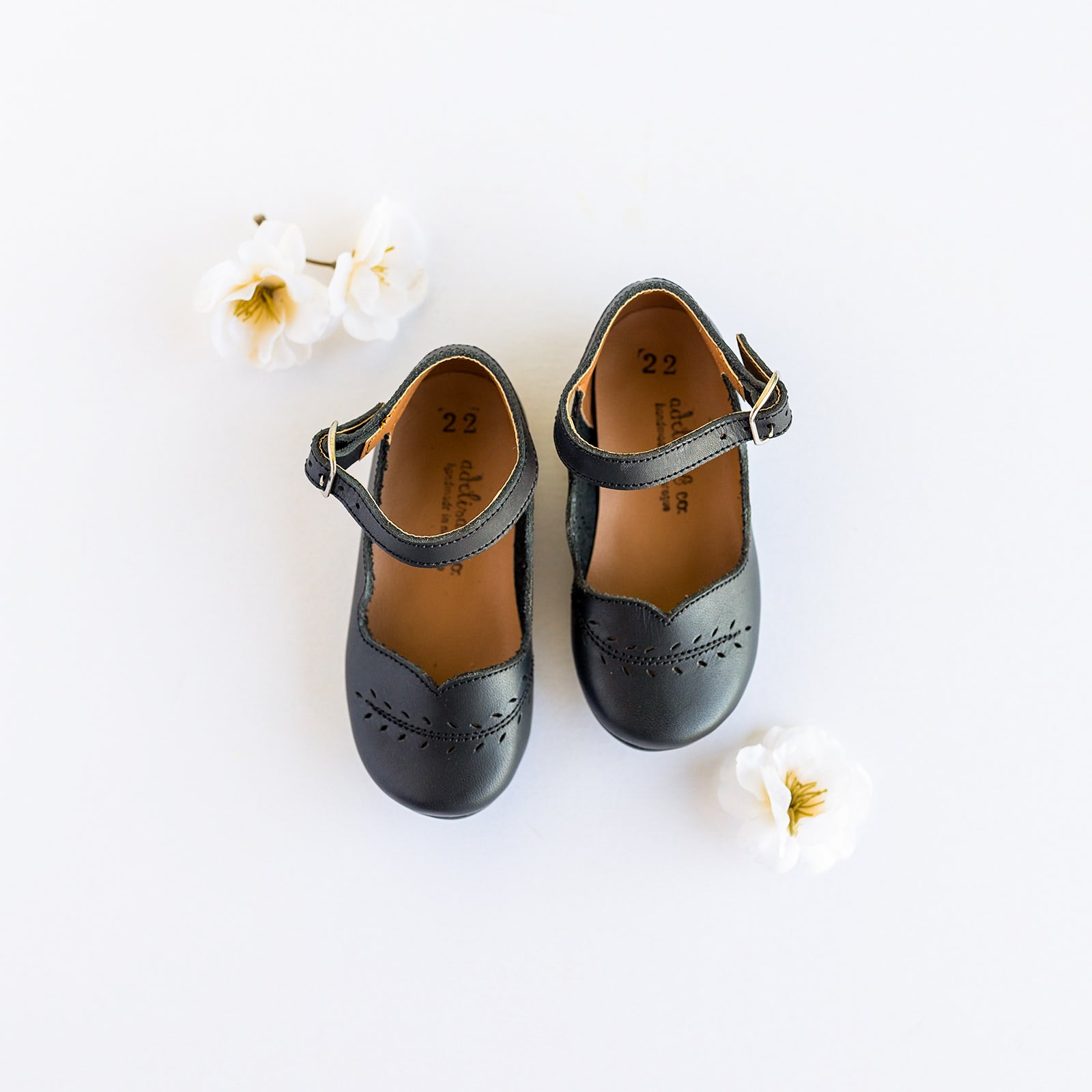 Black Cosecha Mary Janes - Premium Leather Shoes for Girls | Comfortable & Stylish School & Dress Shoes for Toddlers & Kids