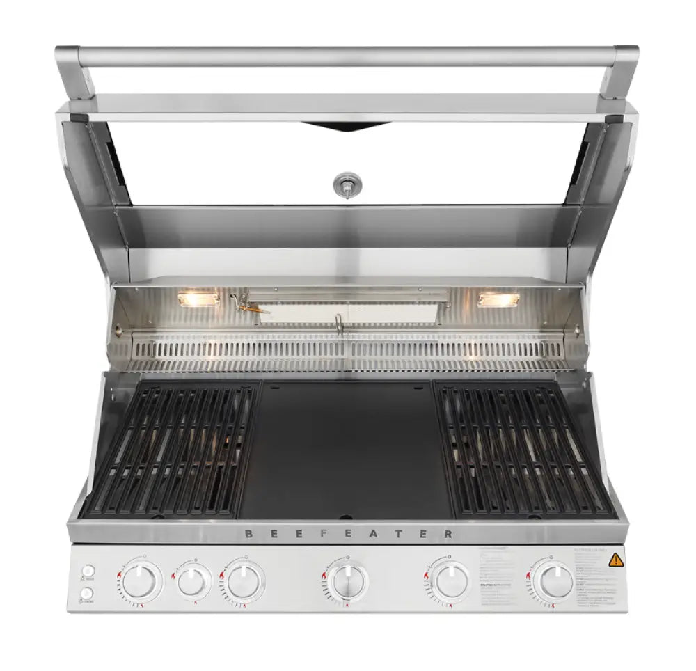 BeefEater BBF7655SA 7000 Premium 5-Burner Built-In BBQ Grill - Outdoor Gas Grill for Backyard, Patio & Garden Cooking