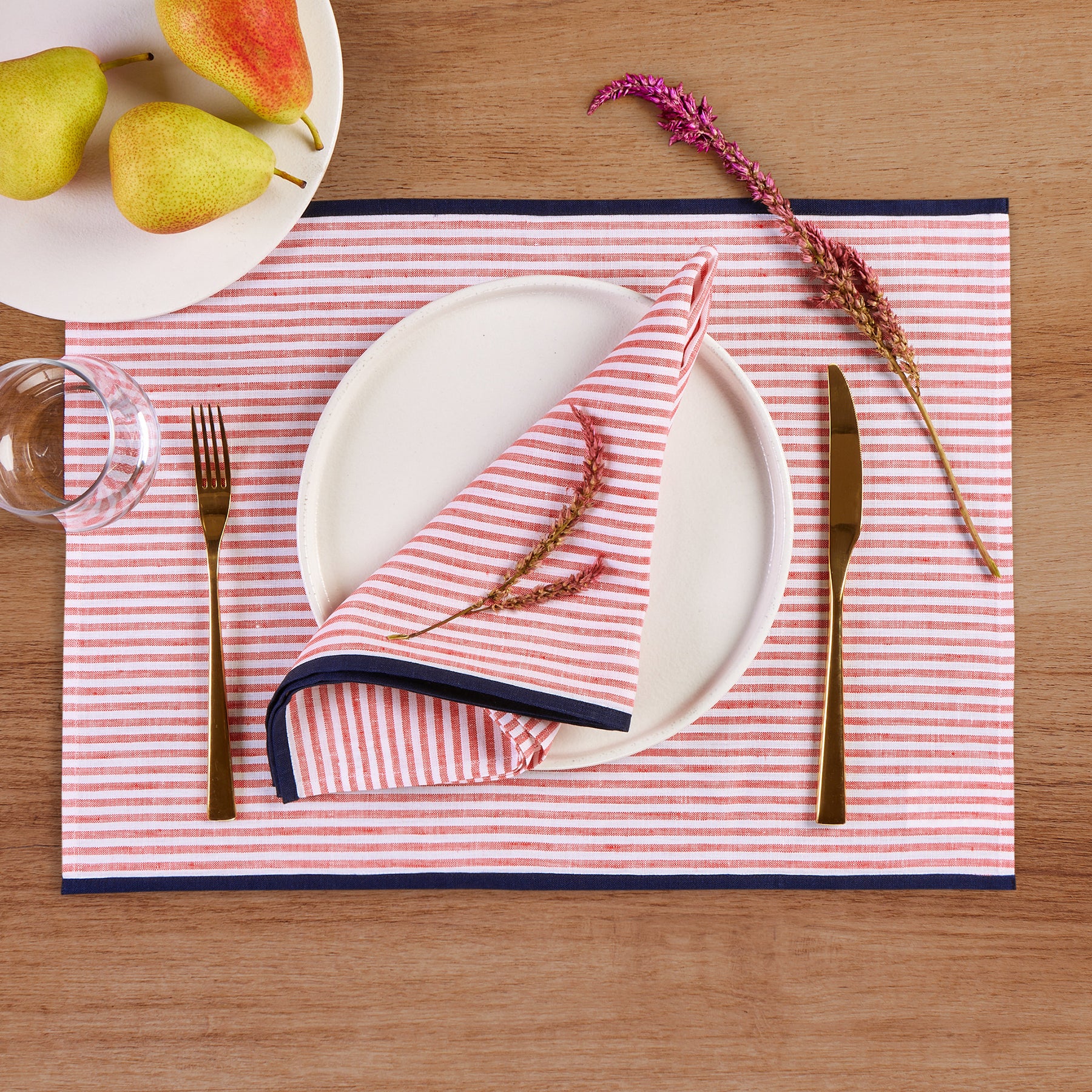 Premium Carmine Napkins, Set of 4 - Soft & Absorbent Dinner Napkins for Formal Dining, Parties & Special Occasions