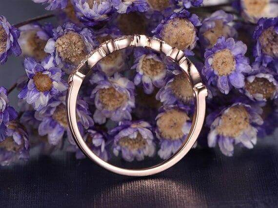 0.25 Carat Moissanite Diamond Wedding Band - Antique Flower V Design 18k Gold Plated Ring for Women - Perfect for Anniversaries, Engagements & Special Occasions