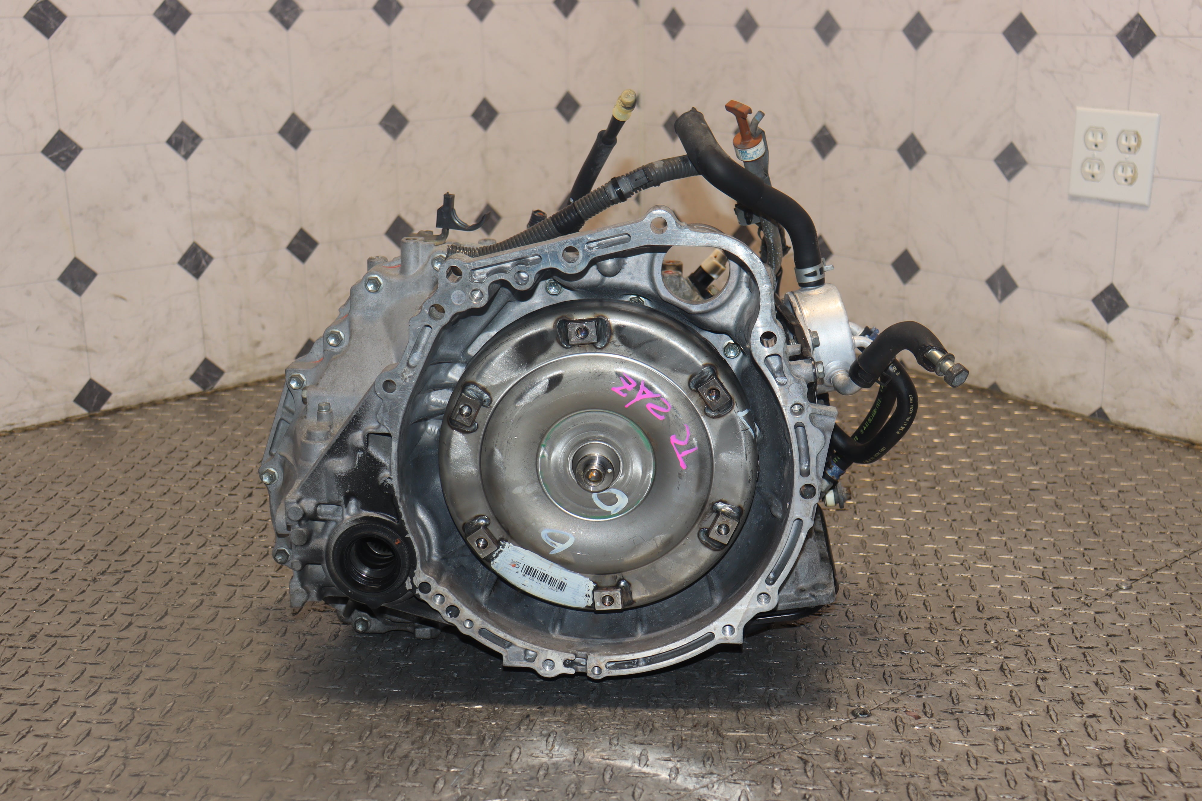 JDM 2AZ-FE Automatic Transmission for Toyota RAV4 2.4L 2004-2008 - Replacement Transmission for Smooth Shifting & Reliable Performance - Perfect for Off-Roading, Daily Commuting & Long Road Trips