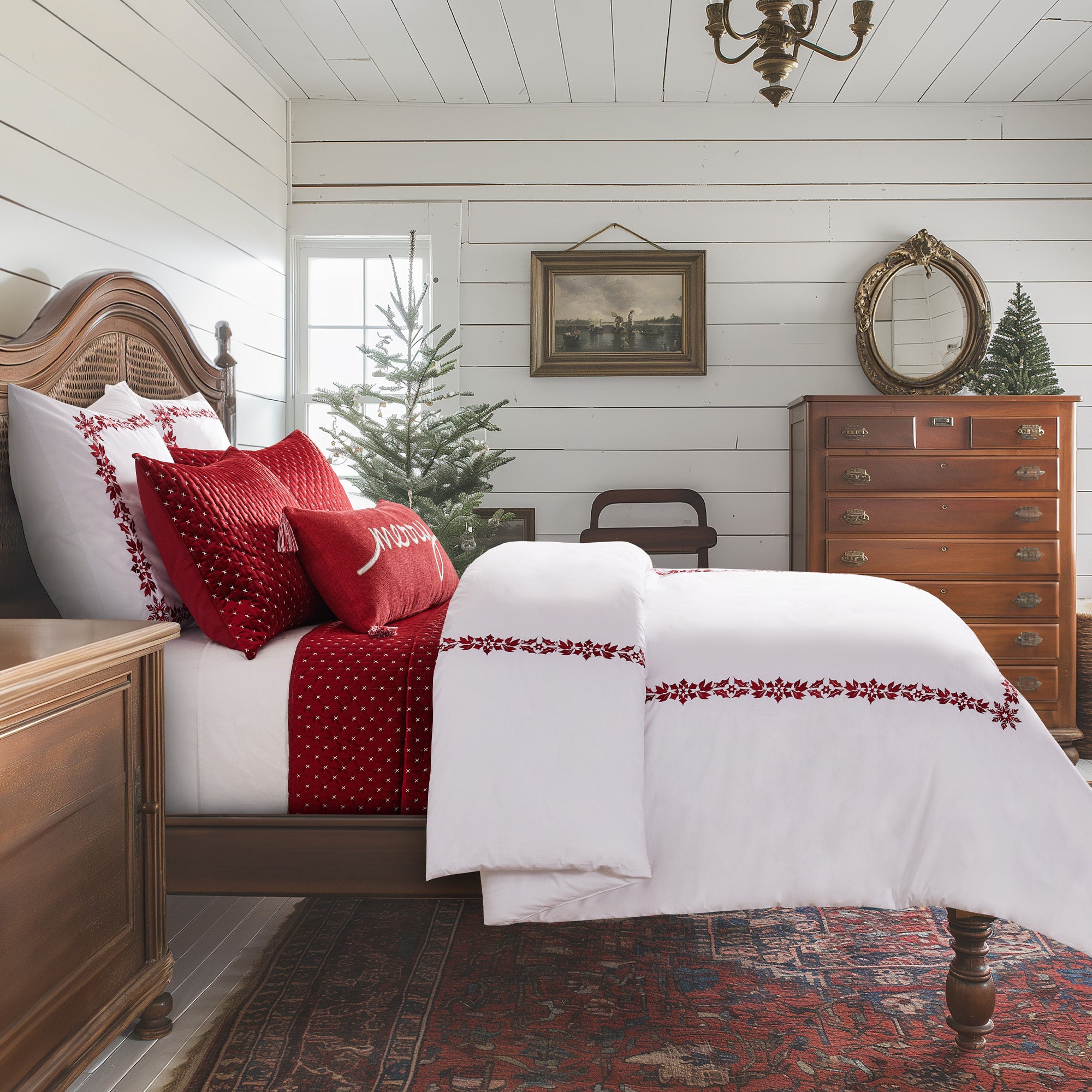 Holly & Thistle Duvet Cover Set - Queen Size Floral Bedding Set with Pillow Shams, Soft & Breathable Cotton - Perfect for Cozy Bedrooms, Guest Rooms & Farmhouse Decor