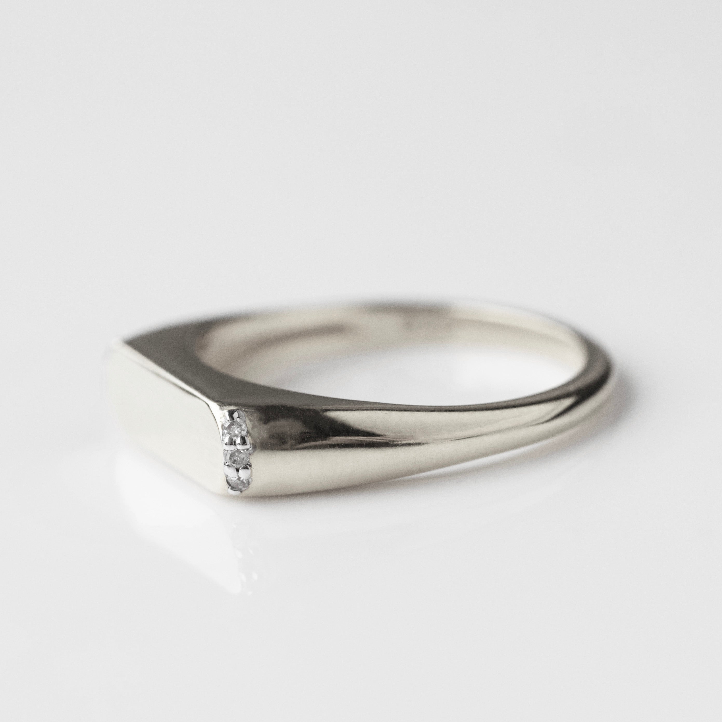 Louise Thompson Lucky Diamond Signet Ring for Women - Elegant 18K Gold Plated Jewelry Gift for Birthday, Anniversary & Special Occasions | Perfect for Daily Wear, Parties & Formal Events