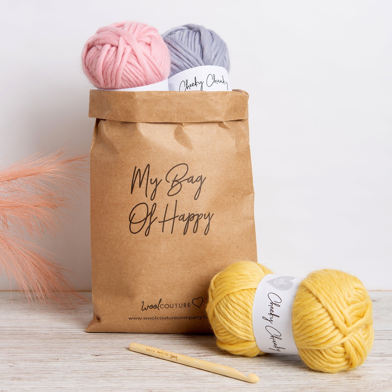 Crochet Kit for Beginners - Complete DIY Accessories Set to Make Hannah's Scarf | Perfect for Gifts, Crafting, and Relaxation