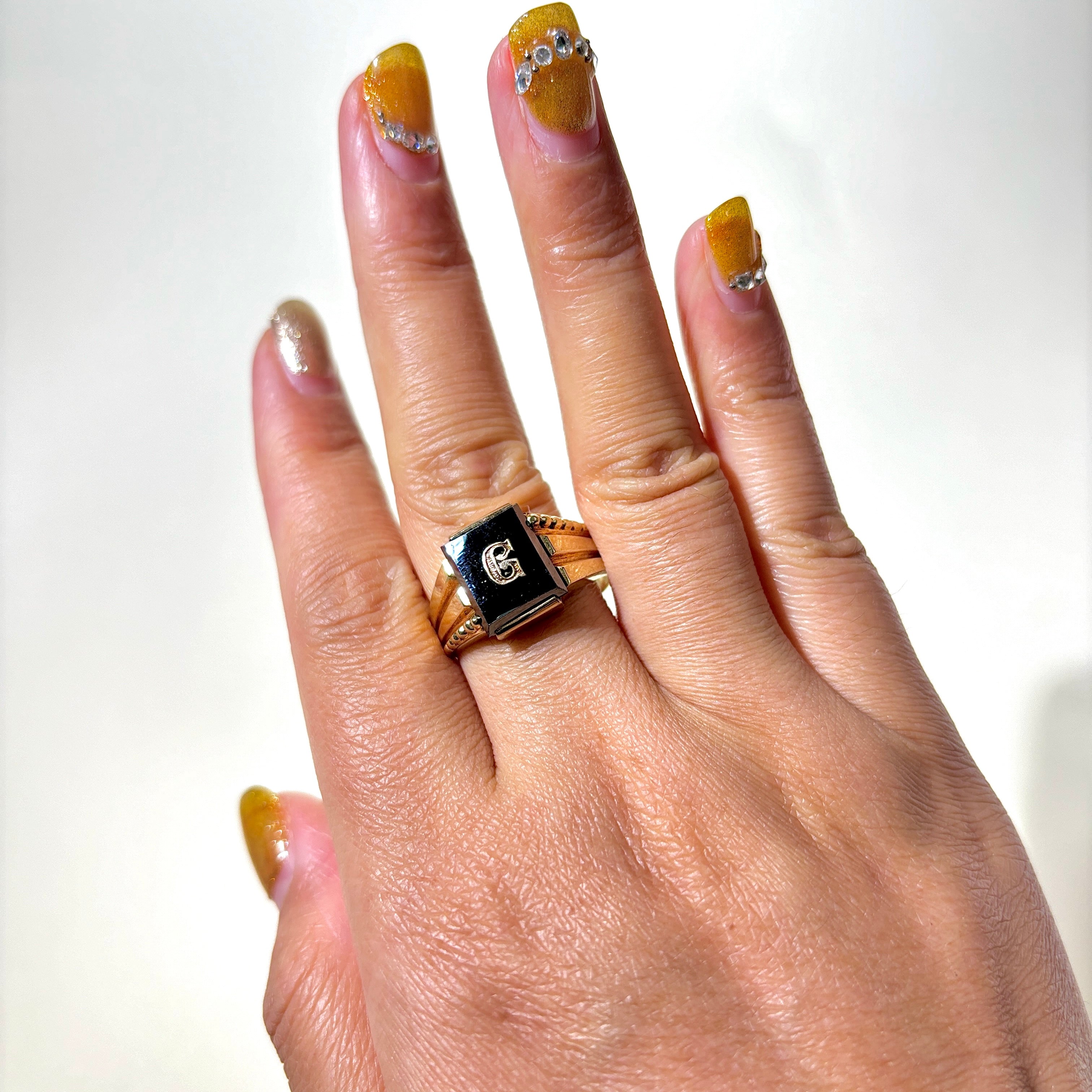 Hematite 'G' Initial Signet Ring for Men - 4.05ct Black Stone Silver Plated Jewelry - Size 11 - Perfect for Gifts, Engagements & Everyday Wear