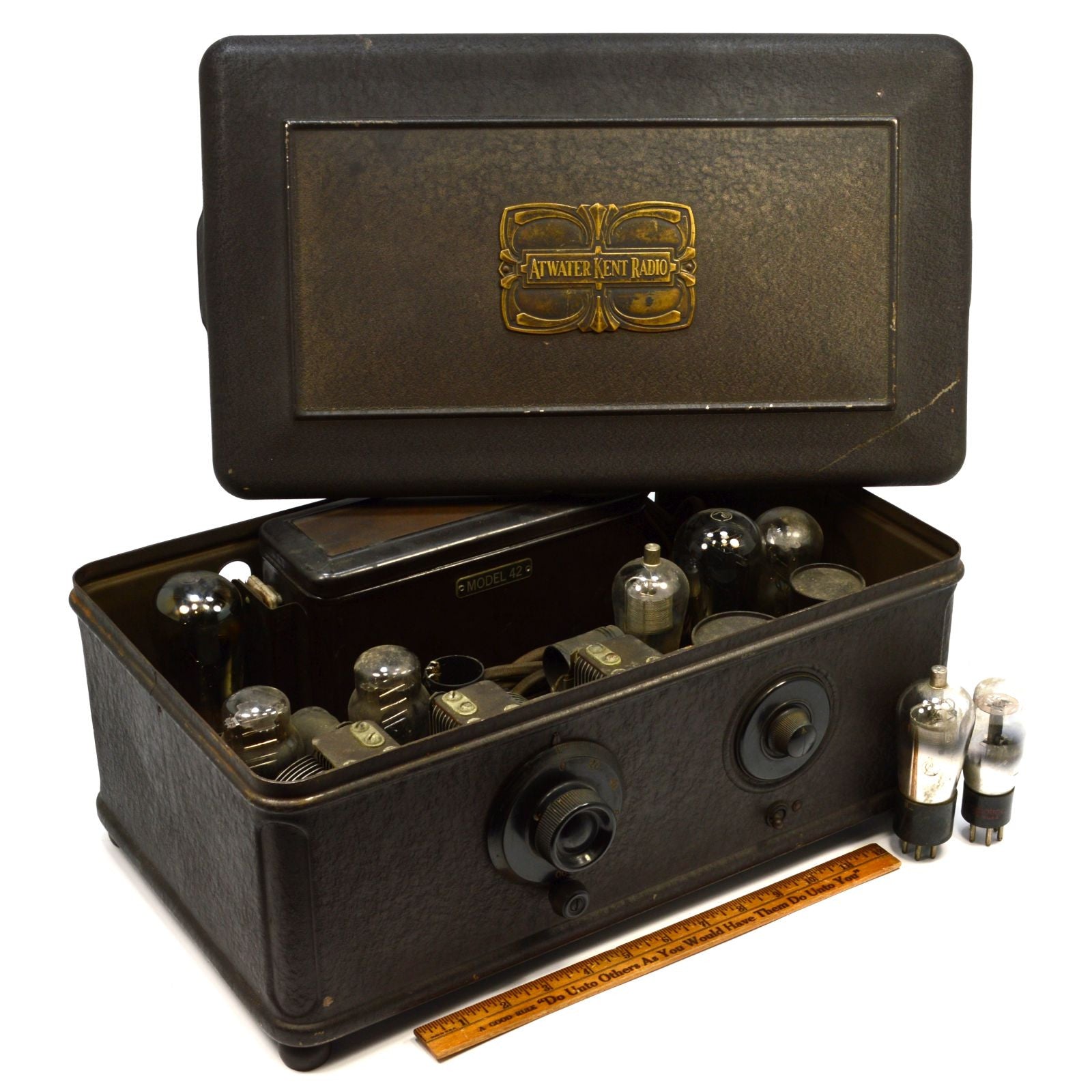 Vintage Atwater Kent Model 42 Tube Radio from 1928 - Antique Radio Parts for Repair or Restoration | Perfect for Vintage Electronics Collectors, Home Decor, and DIY Projects