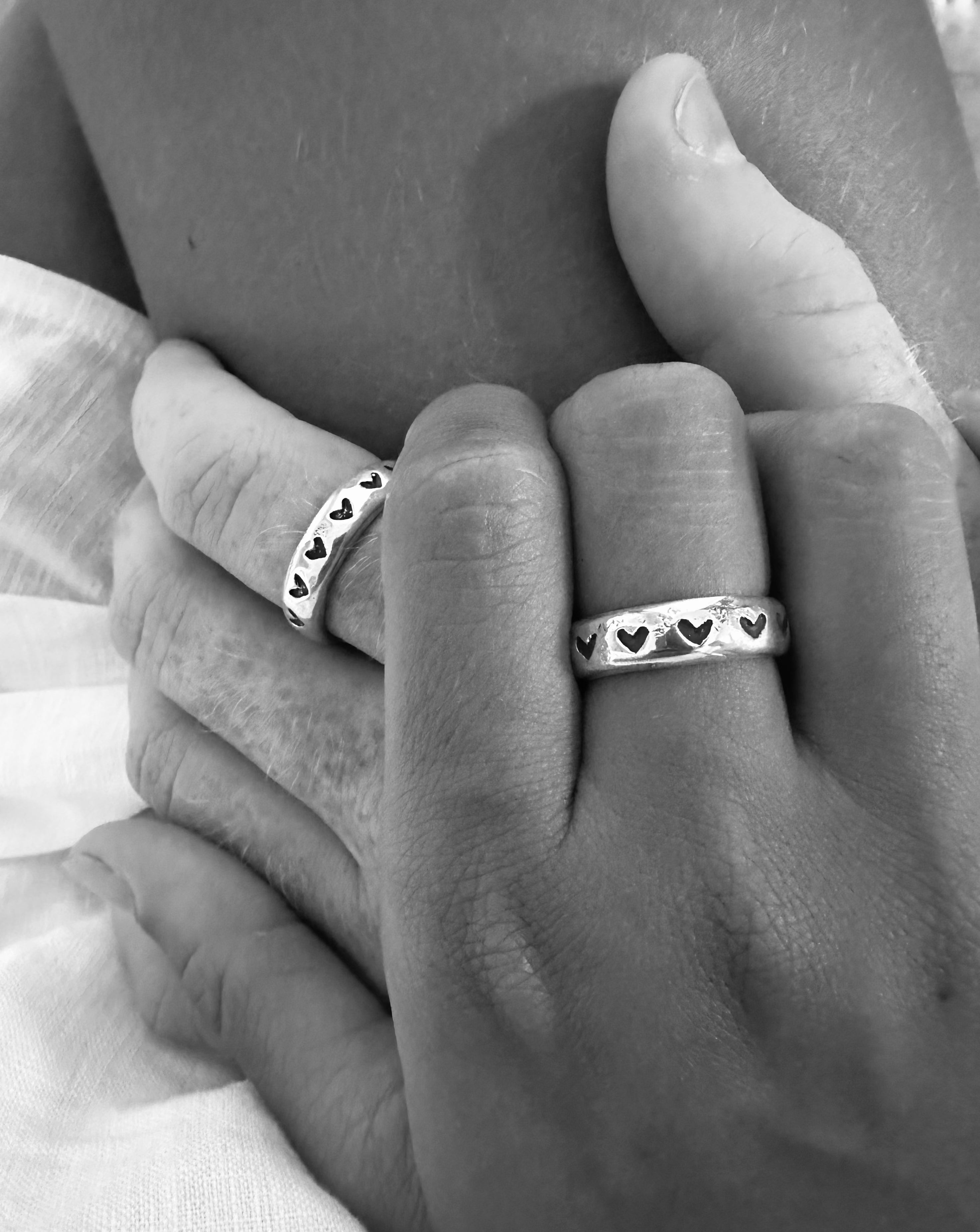 Hearts XO Ring - Sterling Silver Love Ring for Women, Romantic Couple Jewelry Gift for Valentine's Day, Anniversary & Special Occasions