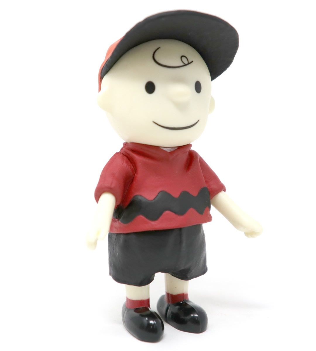 Vintage Charlie Brown Peanuts Figurine - Collectible UDF Statue for Home Decor, Office Display, and Gift Giving