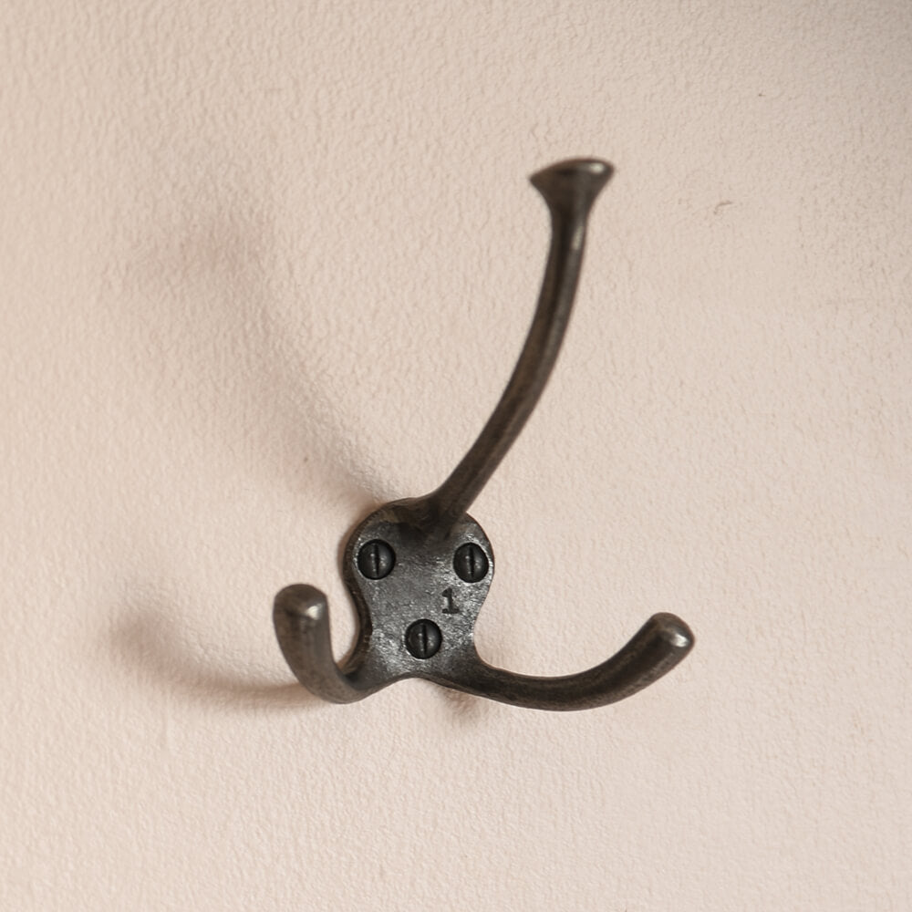 Antique Iron Triple Hat & Coat Hook - Rustic Wall Mounted Organizer for Entryway, Bedroom, or Bathroom - Heavy Duty Hanger for Jackets, Hats, and Accessories