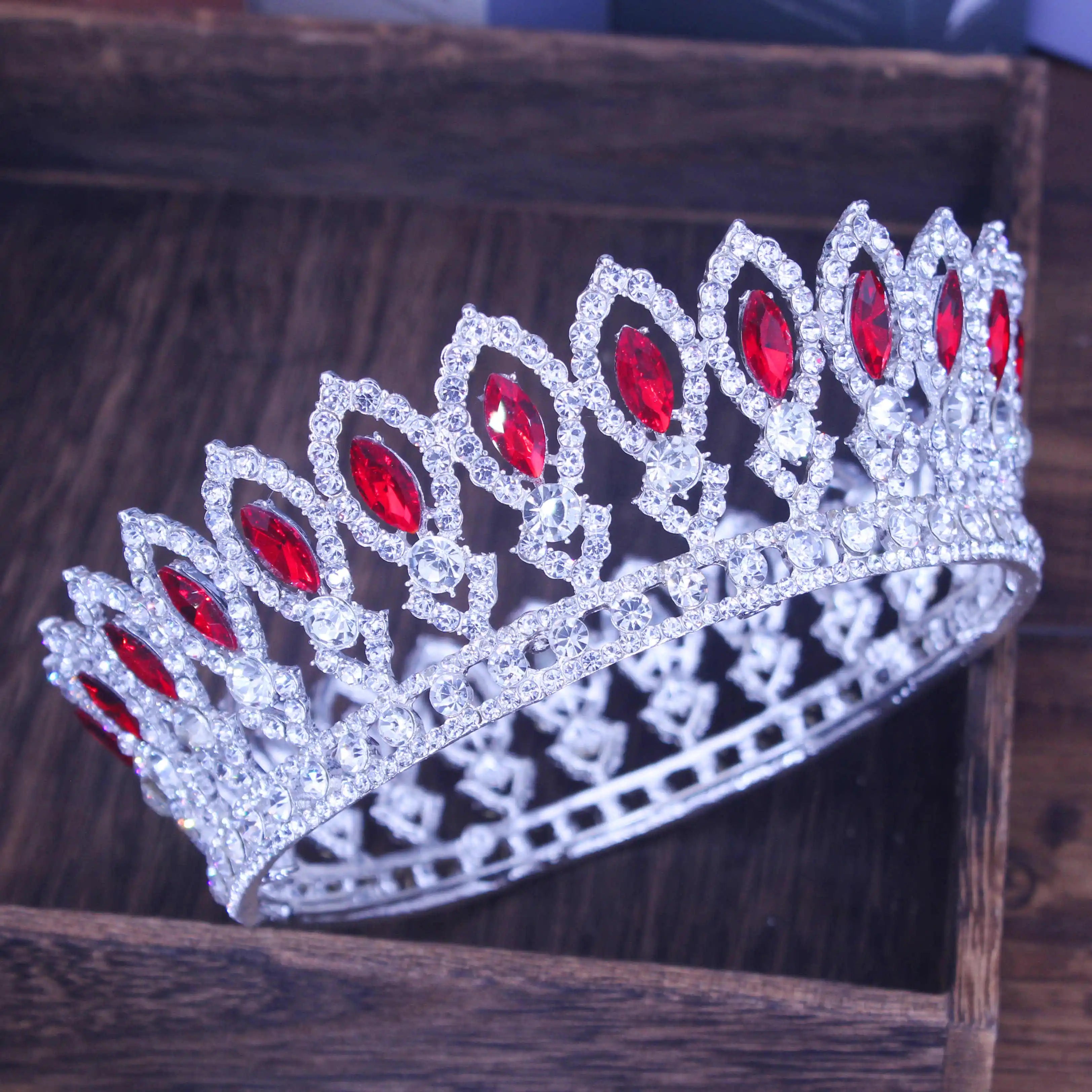 Crystal Queen Wedding Tiara Crown - Baroque Bridal Headpiece for Women | Elegant Bride Hair Jewelry Accessories for Weddings, Pageants & Special Occasions