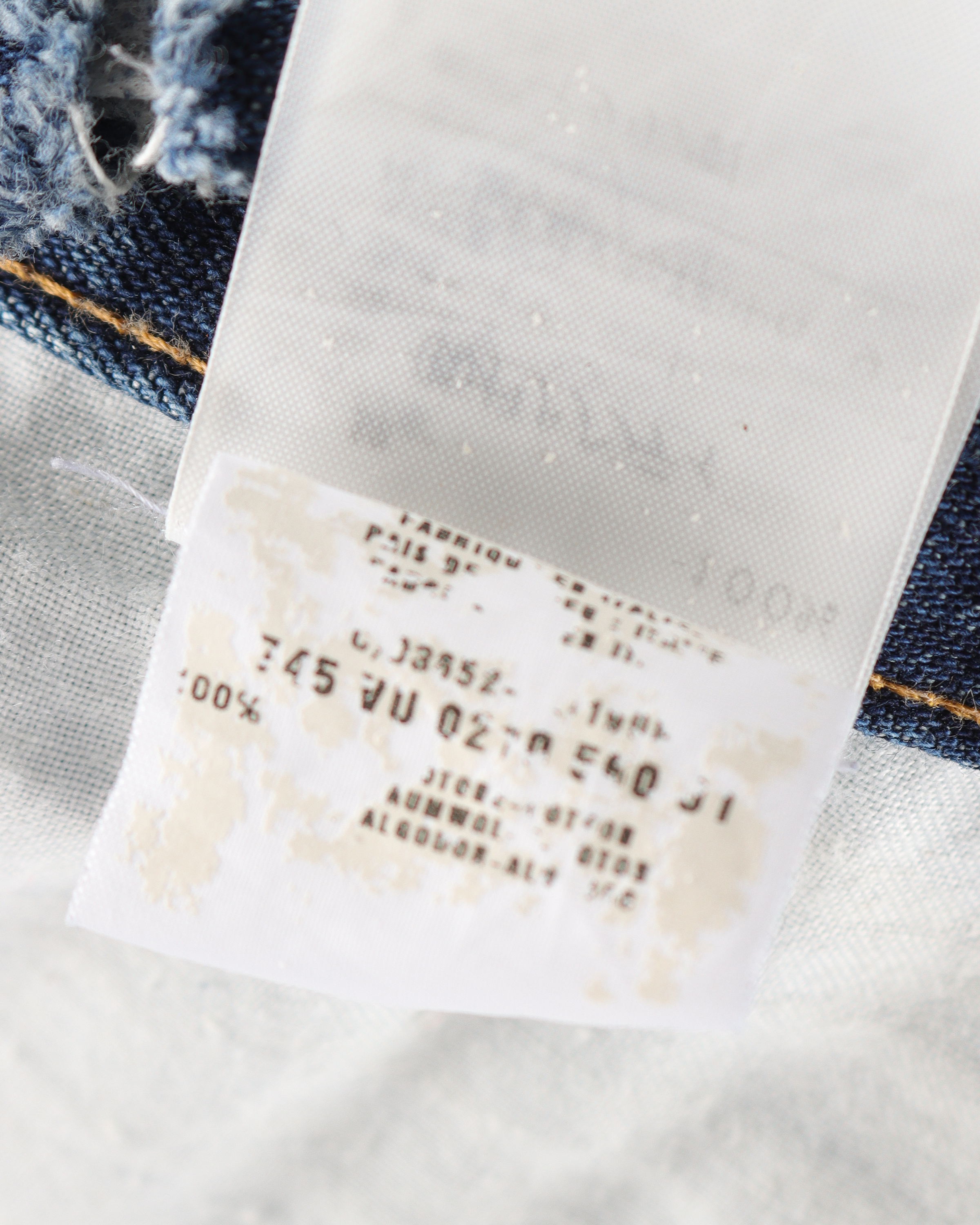 Vintage 90s Distressed Denim Jeans - Ripped, Slashed & Pulled Style for Women | Perfect for Casual Wear, Street Fashion & Retro Outfits