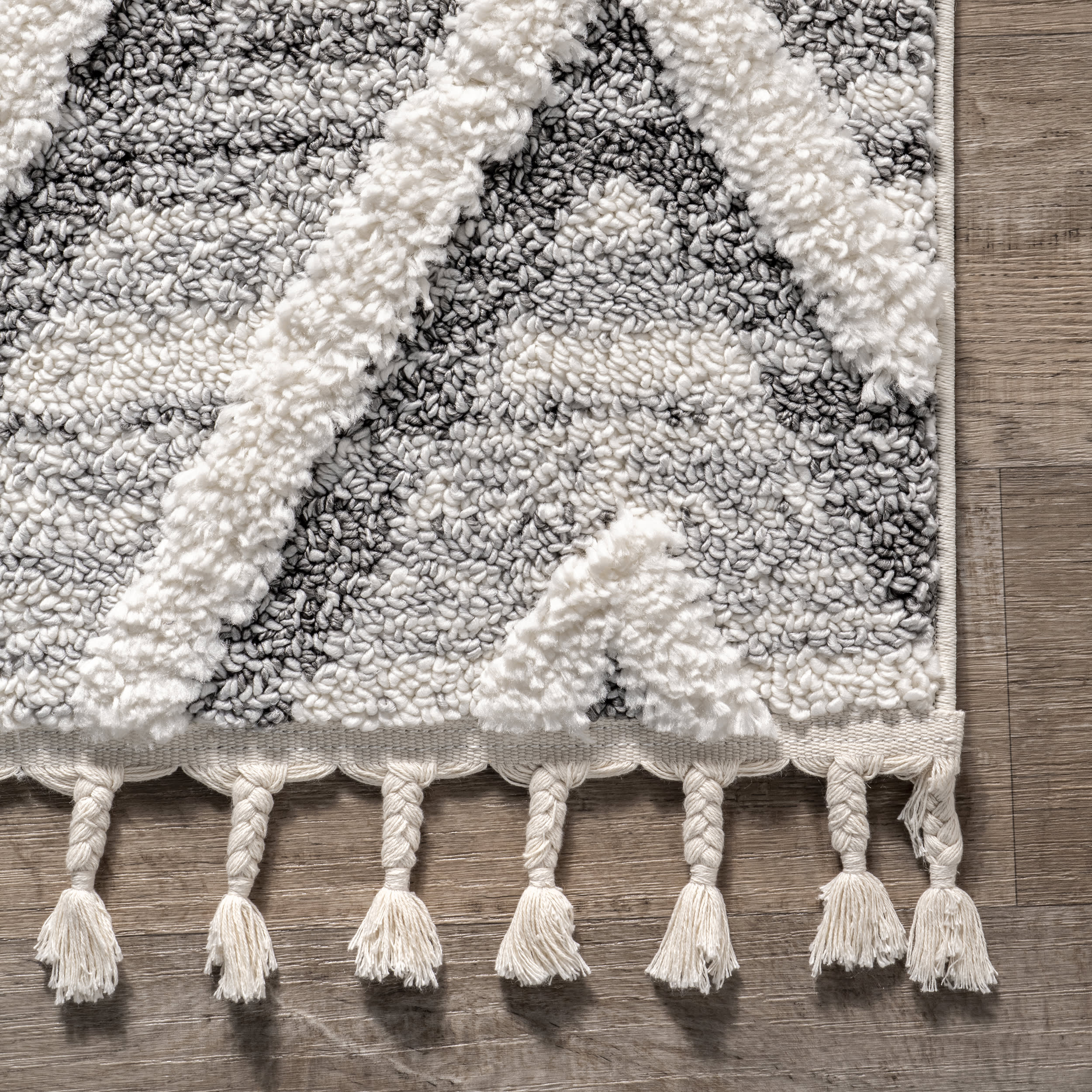 Luxury Andi Raised Diamonds Area Rug - Soft Plush Grey Carpet for Living Room, Bedroom & Home Decor | Elegant Non-Slip Floor Mat for Modern Interior Design