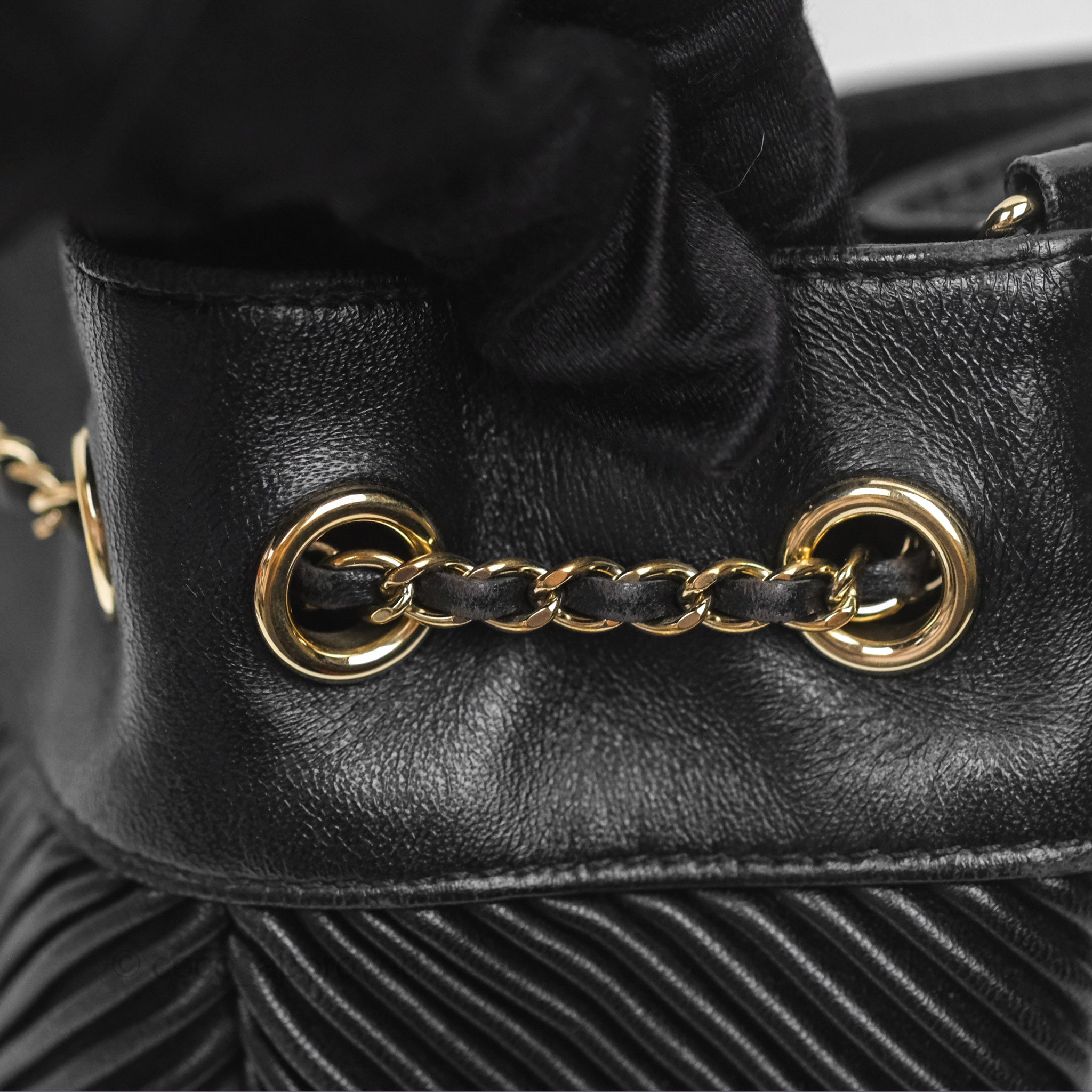 Chanel CC Chain Drawstring Bucket Bag Chevron Black Lambskin Gold Hardware - Luxury Crossbody Shoulder Bag for Women, Perfect for Parties, Date Nights & Special Occasions