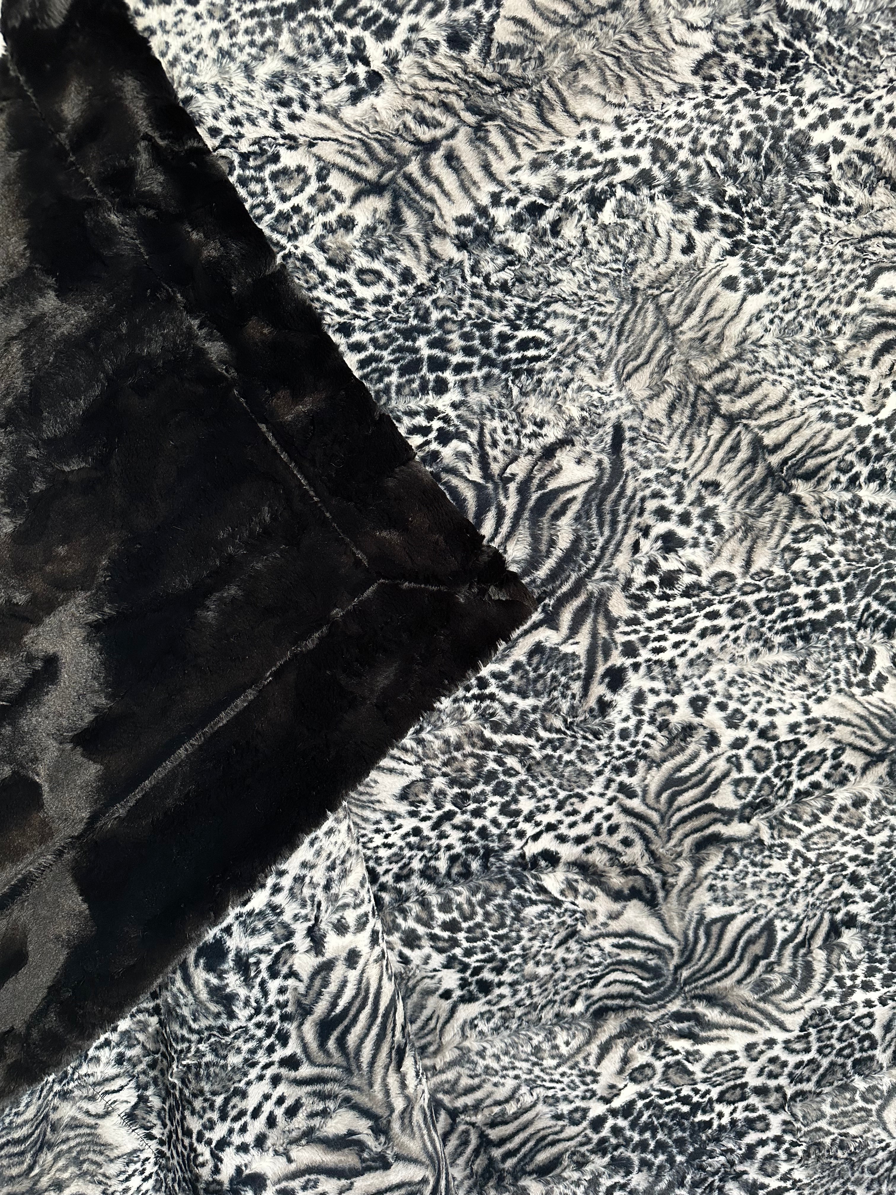 Luxury Extra Wide 60x81 Minky Blanket - Soft Black Animal Print Design for Bed, Sofa & Nursery - Cozy Throw for Adults & Kids