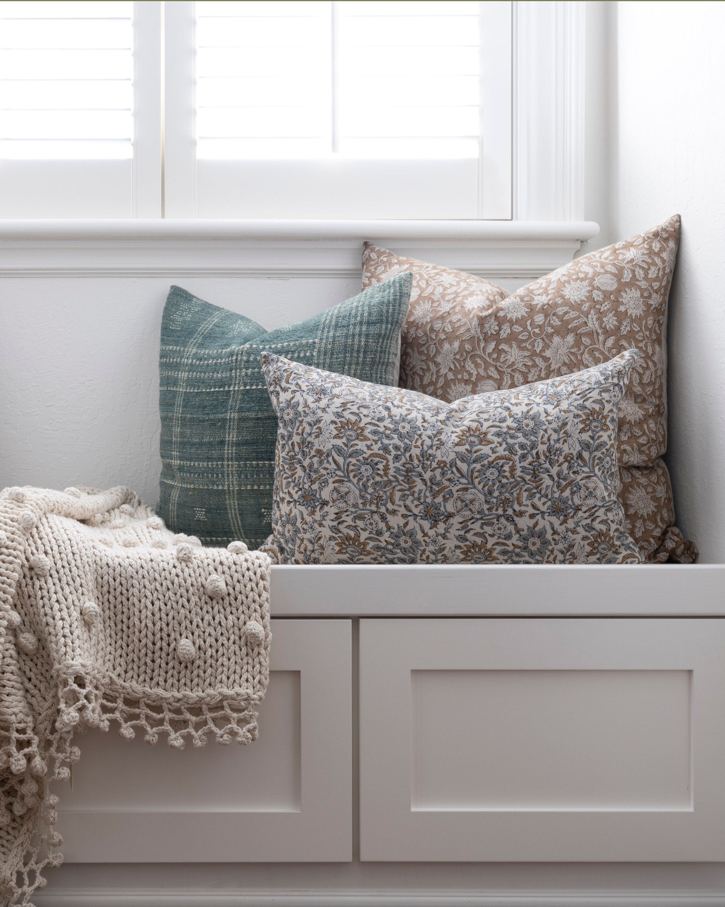 Stylish Visalia Kanan Floral Pillow Cover - Decorative Square Throw Pillow Case for Sofa, Bed & Home Decor - Perfect for Living Room, Bedroom & Farmhouse Style