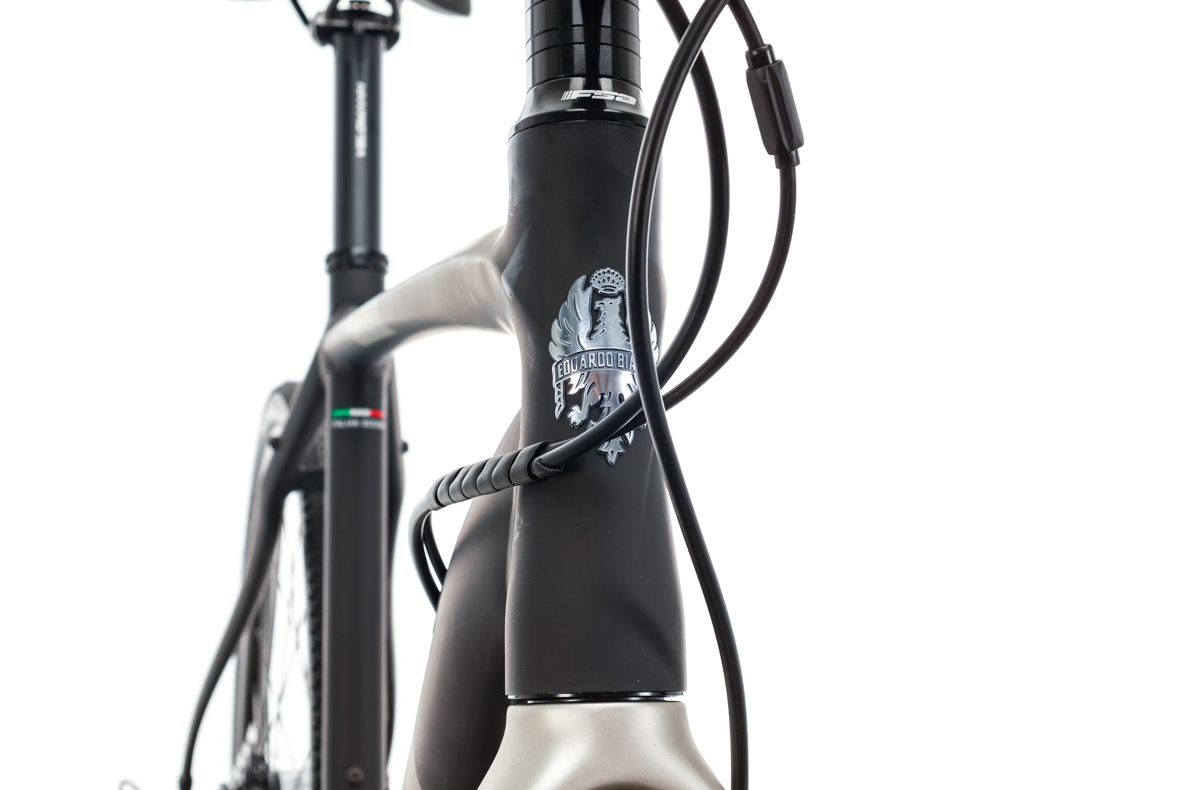 Bianchi E Impulso Gravel Electric Bike 2023 - Large Frame Size | Perfect for Off-Road Adventures & Commuting
