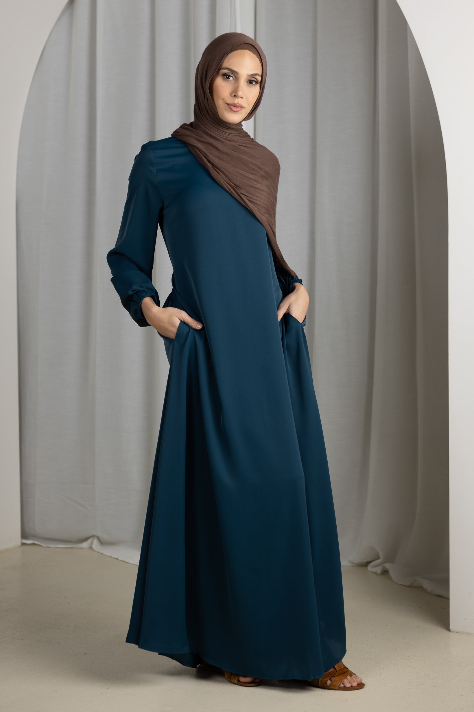 Elegant Closed Sleeve Abaya Dress in Shades of Blue - Modest Islamic Clothing for Women - Perfect for Prayer, Mosque, and Special Occasions