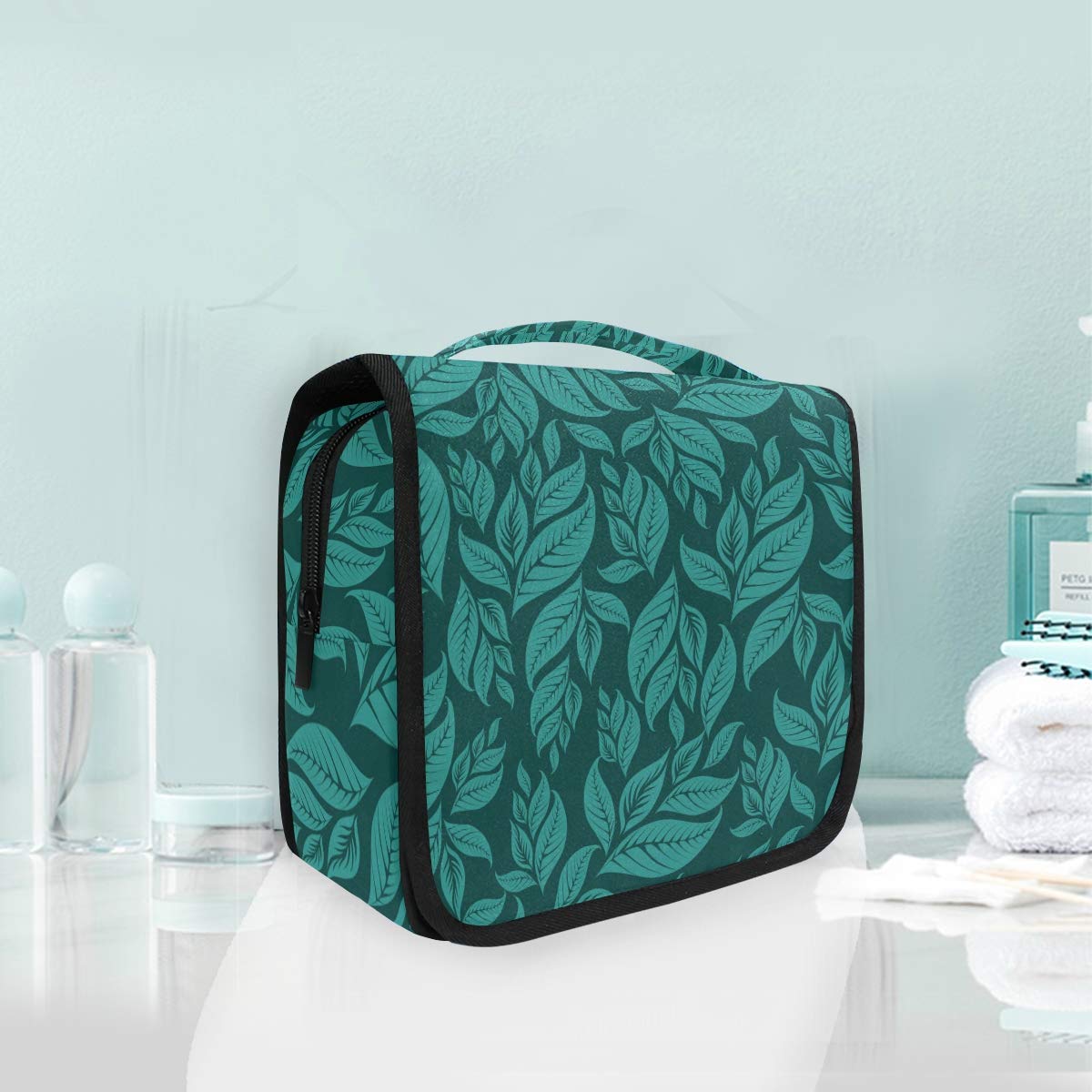 Waterproof Travel Toiletry Bag - Portable Hanging Cosmetic Pouch for Women & Men, Perfect for Shower & Vacation Organizer