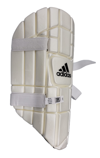 Adidas PELLARA 5.0 Thigh Guard - Soccer Protective Gear for Men & Women - Perfect for Football Training & Matches
