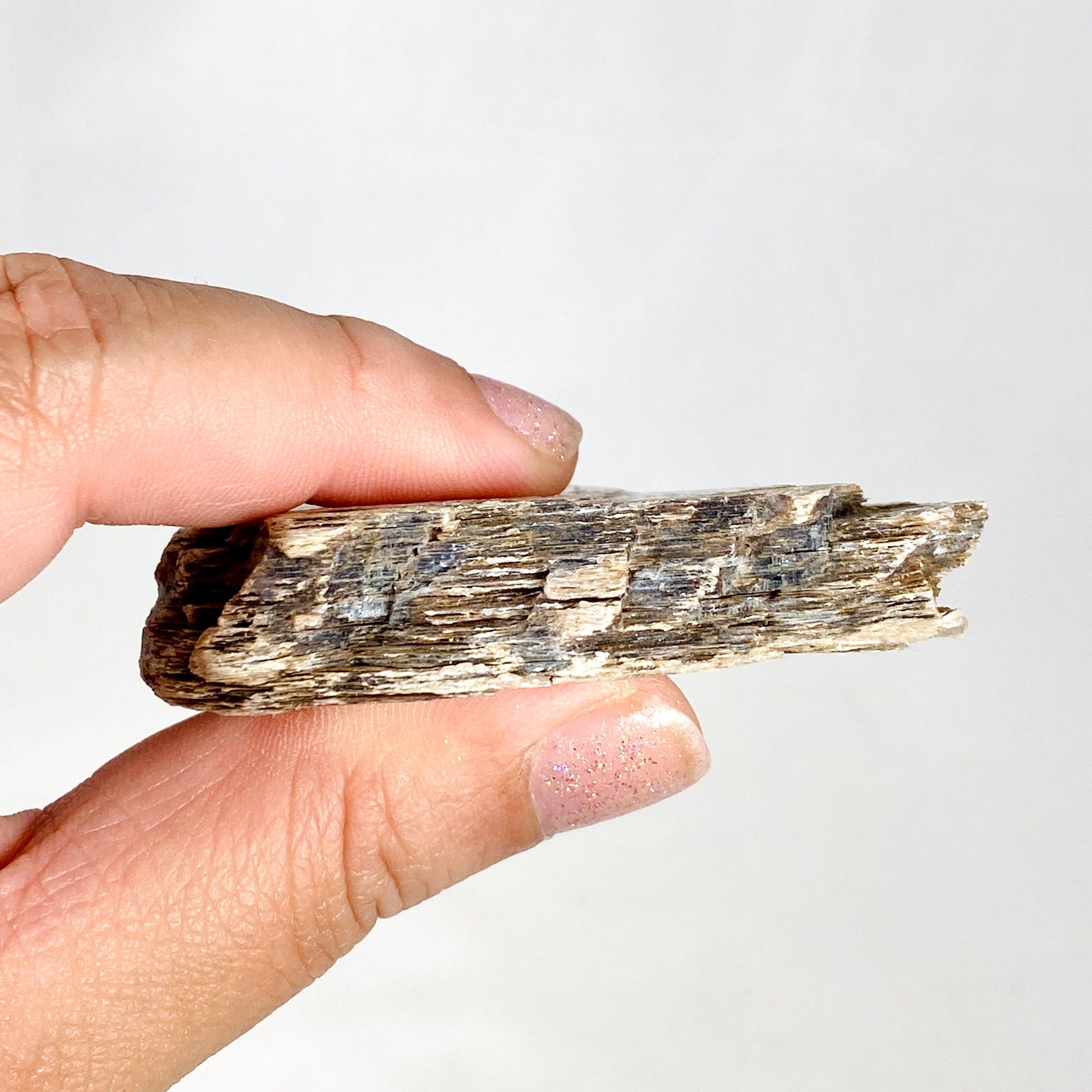 Natural Purple Mica Lepidolite Crystal Specimen - Raw Healing Stone for Meditation, Reiki & Energy Work - Perfect for Mineral Collectors & Spiritual Practices