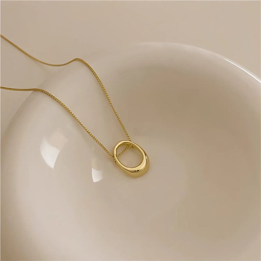 Simple Geometry Open Circle Pendant Necklace - Minimalist Gold/Silver Jewelry for Women | HN1130 | Perfect for Everyday Wear, Date Nights & Gifting
