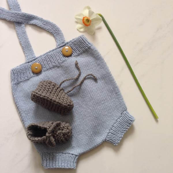Stylish Baby Romper and Chunky Booties Outfit Set - Cute & Comfortable Newborn Clothes for Girls & Boys - Perfect for Photoshoots, Playdates & Special Occasions