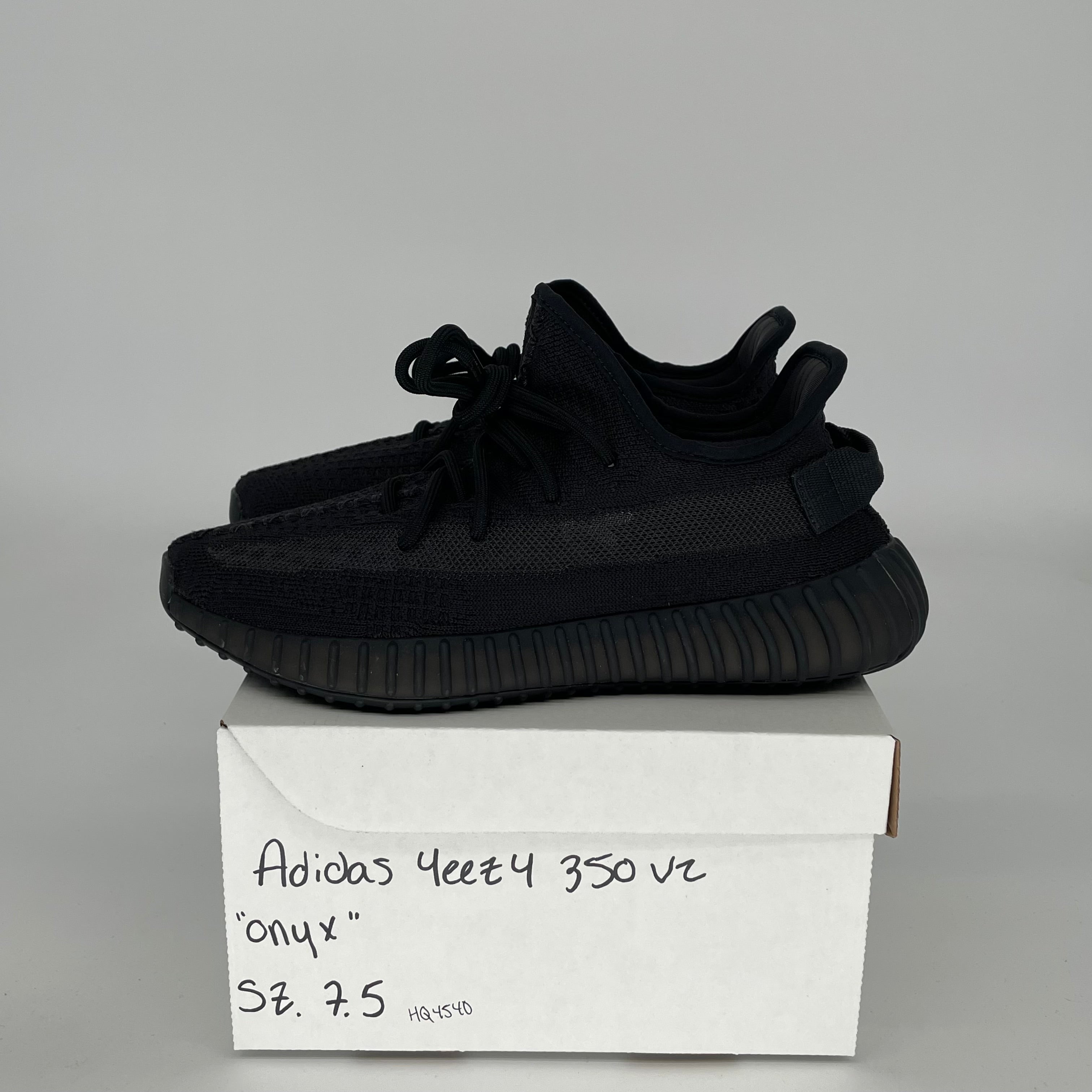Adidas Yeezy Boost 350 V2 Onyx Black Men's Running Shoes Size 7.5 HQ4540 - Perfect for Casual Wear, Gym & Street Fashion