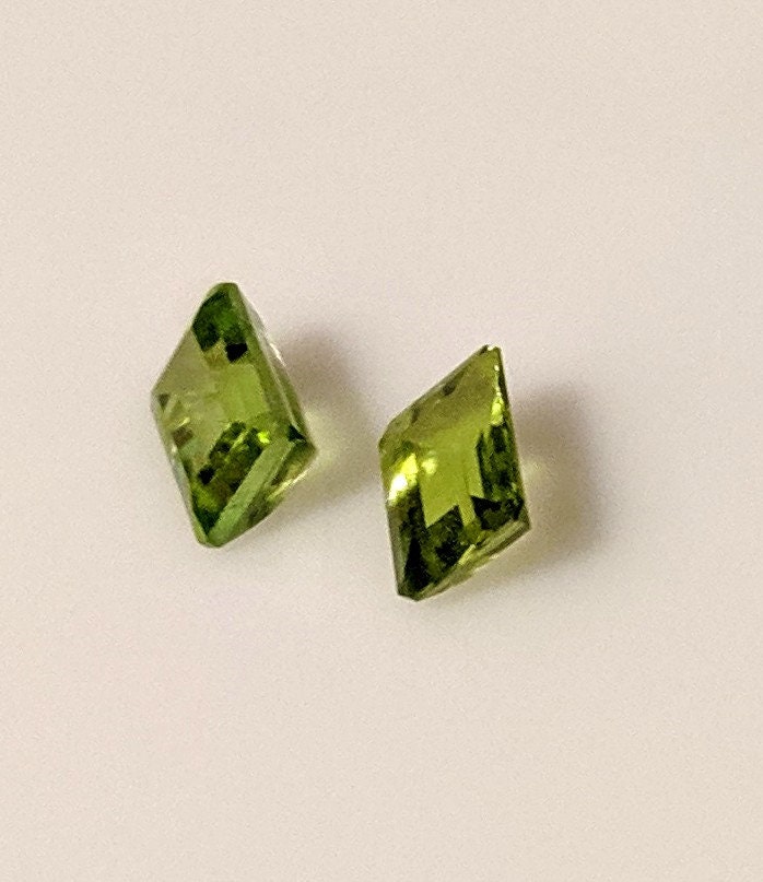 Natural Genuine Pakistani Peridot Loose Stones - 7x5mm Emerald Cut, 2.05tcw VVS, August Birthstone (Matched Pair) - Perfect for Jewelry Making, Engagement Rings & Birthstone Gifts