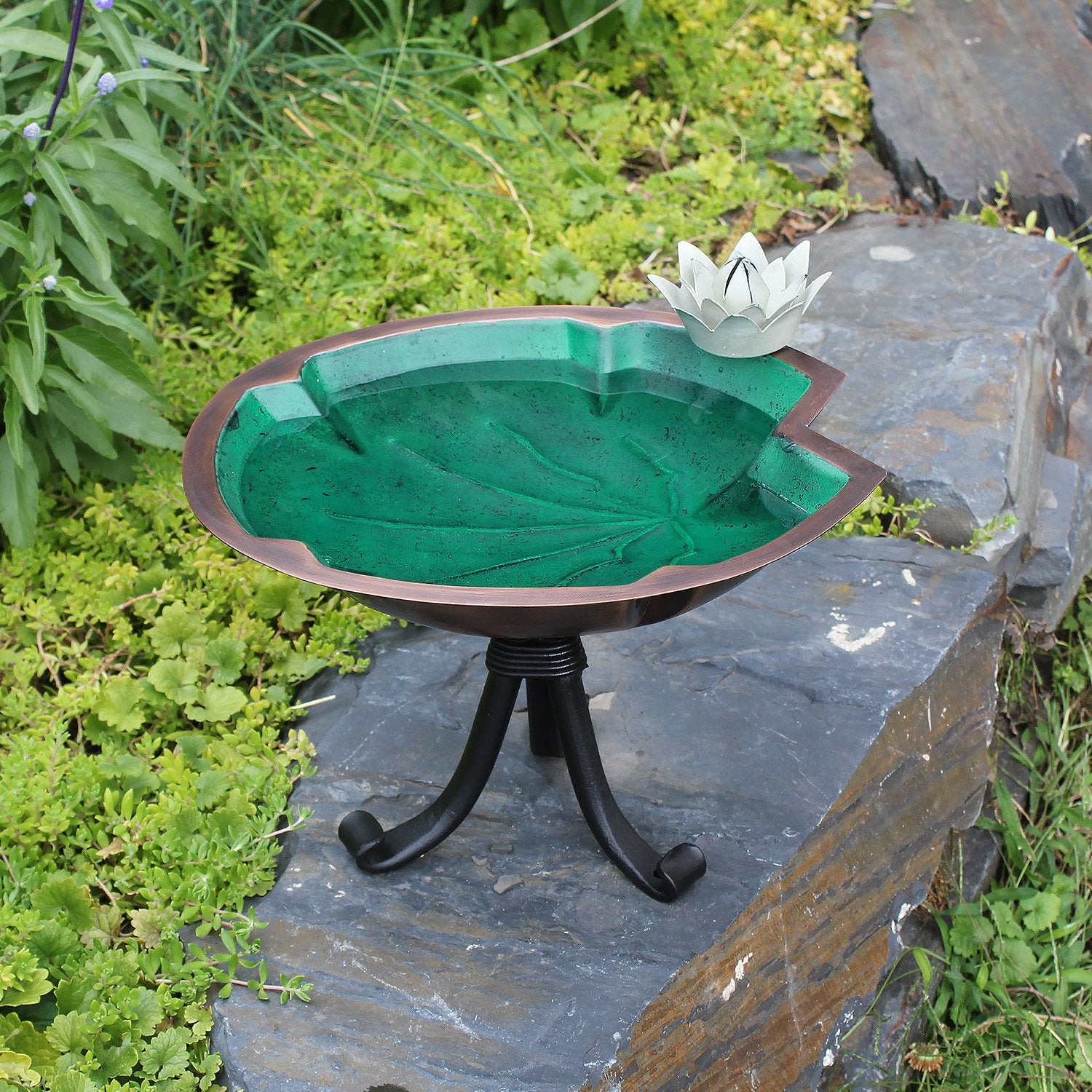 Lilypad Birdbath - Decorative Garden Bird Bath with Natural Leaf Design for Outdoor Bird Watching & Garden Decor