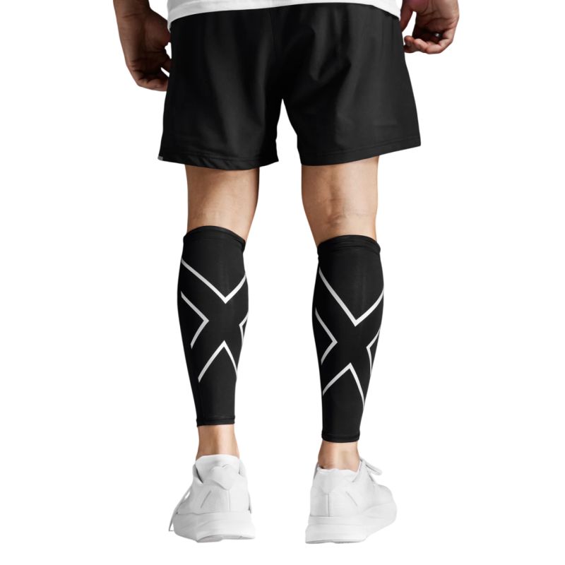 2XU Compression Calf Sleeves for Running & Recovery - Performance Support for Athletes & Fitness Enthusiasts - Ideal for Marathon, Gym Workouts & Post-Exercise Muscle Recovery