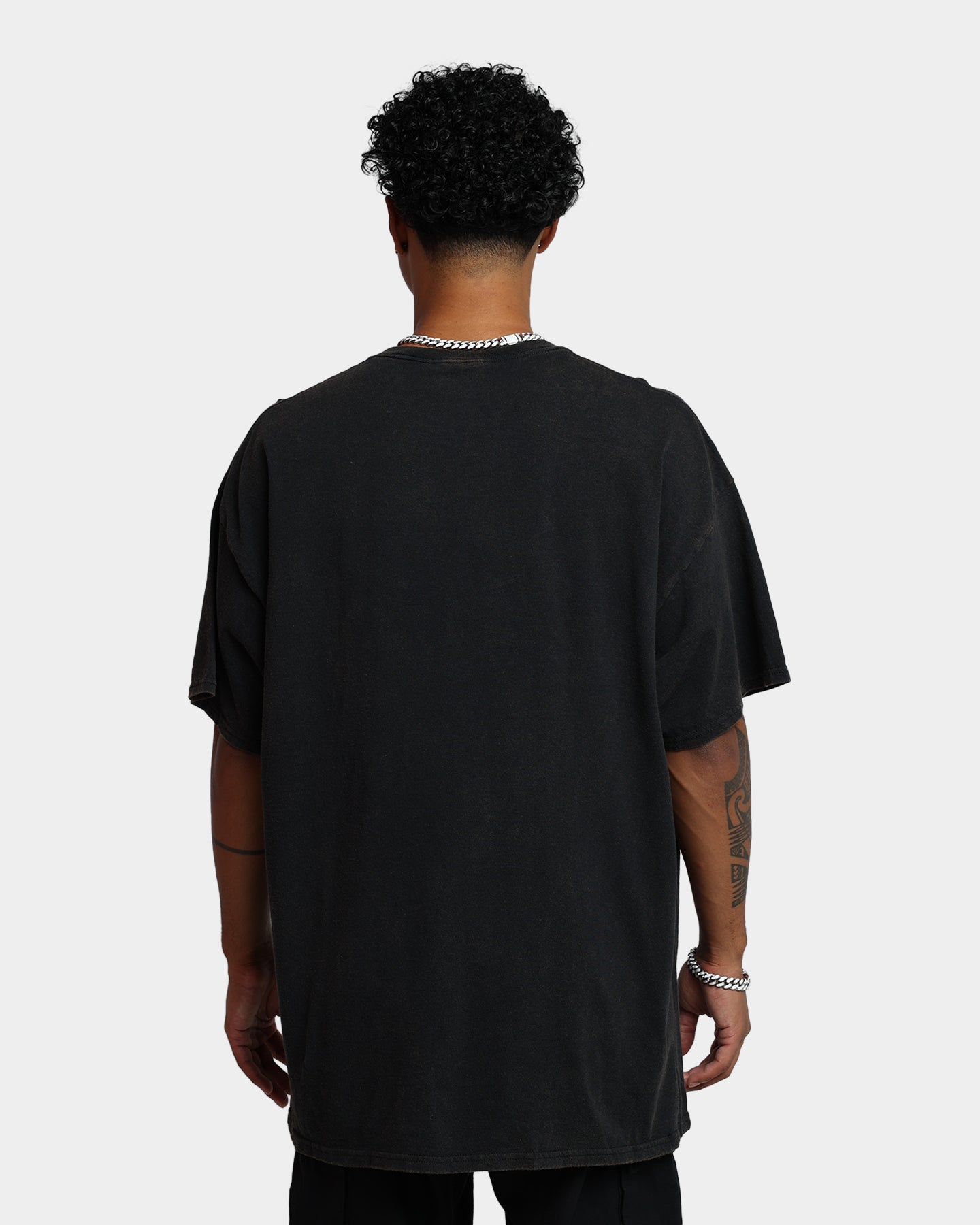 Vintage Seinfeld Jerry T-Shirt - Washed Black Retro TV Show Tee for Men & Women - Perfect for Casual Wear, Cosplay, and 90s Nostalgia Fans