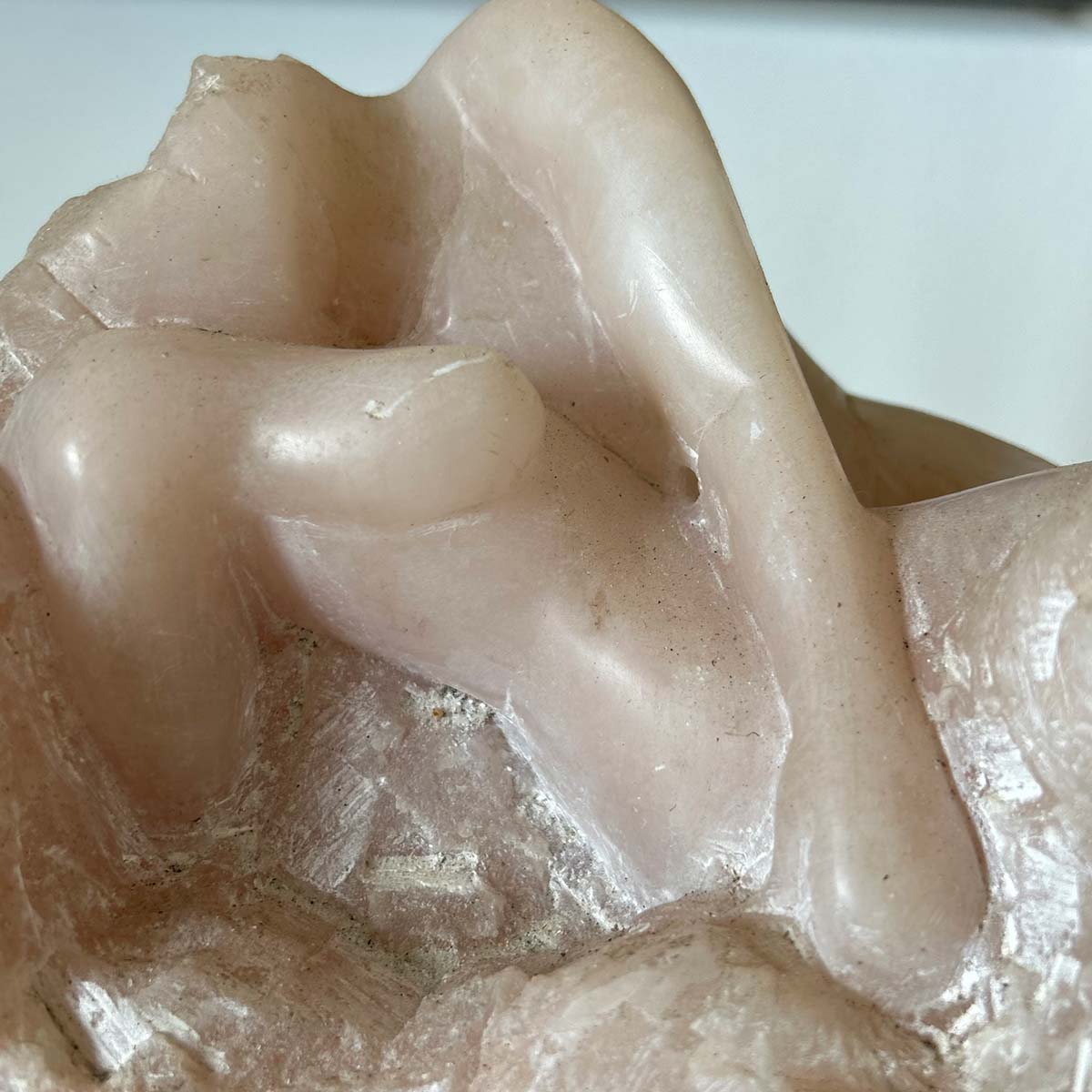 Pink Steatite Kiss Stone Carving - Handmade Soapstone Sculpture for Home Decor, Gift & Meditation