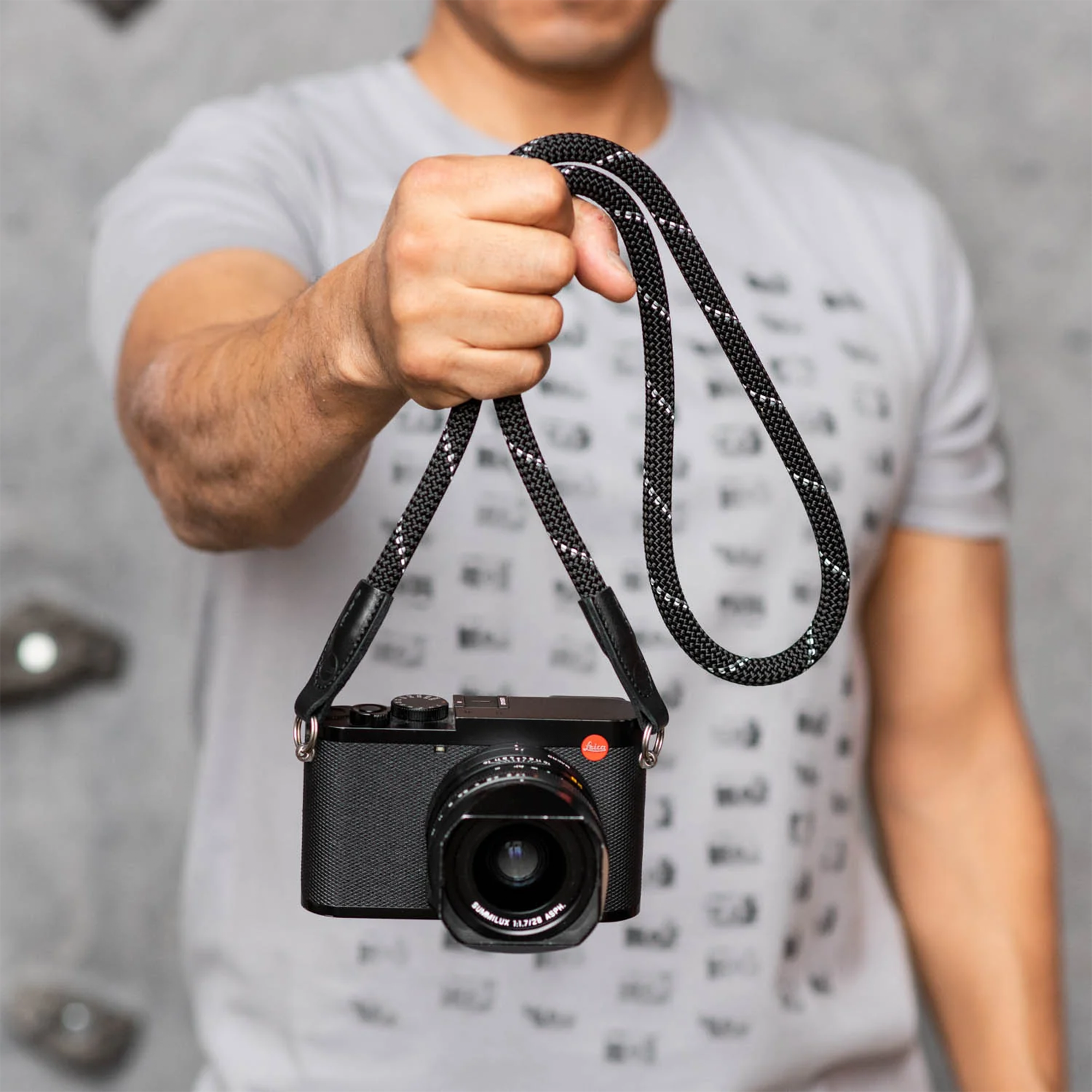 Cooph Leica Rope Strap with Split Ring - 49.6 Inch (26cm) Adjustable Camera Neck Strap - Black Reflective Design for DSLR & Mirrorless Cameras - Perfect for Travel, Street Photography & Outdoor Adventures