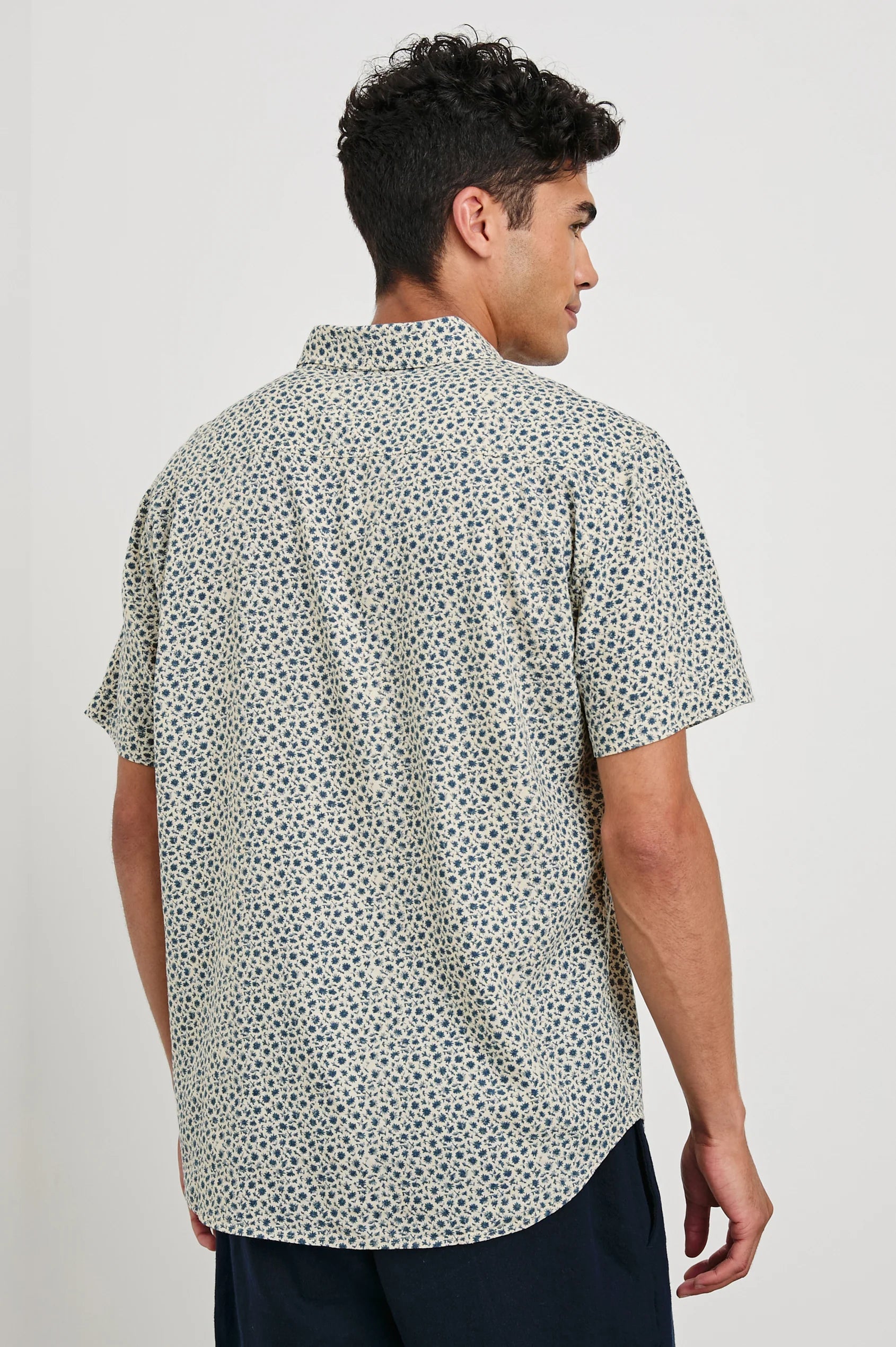 Stylish Carson Shirt in Autumn Daisy Ocean Print - Perfect for Casual Outings, Office Wear & Fall Fashion | Trendy Floral Button-Up Shirt for Men & Women