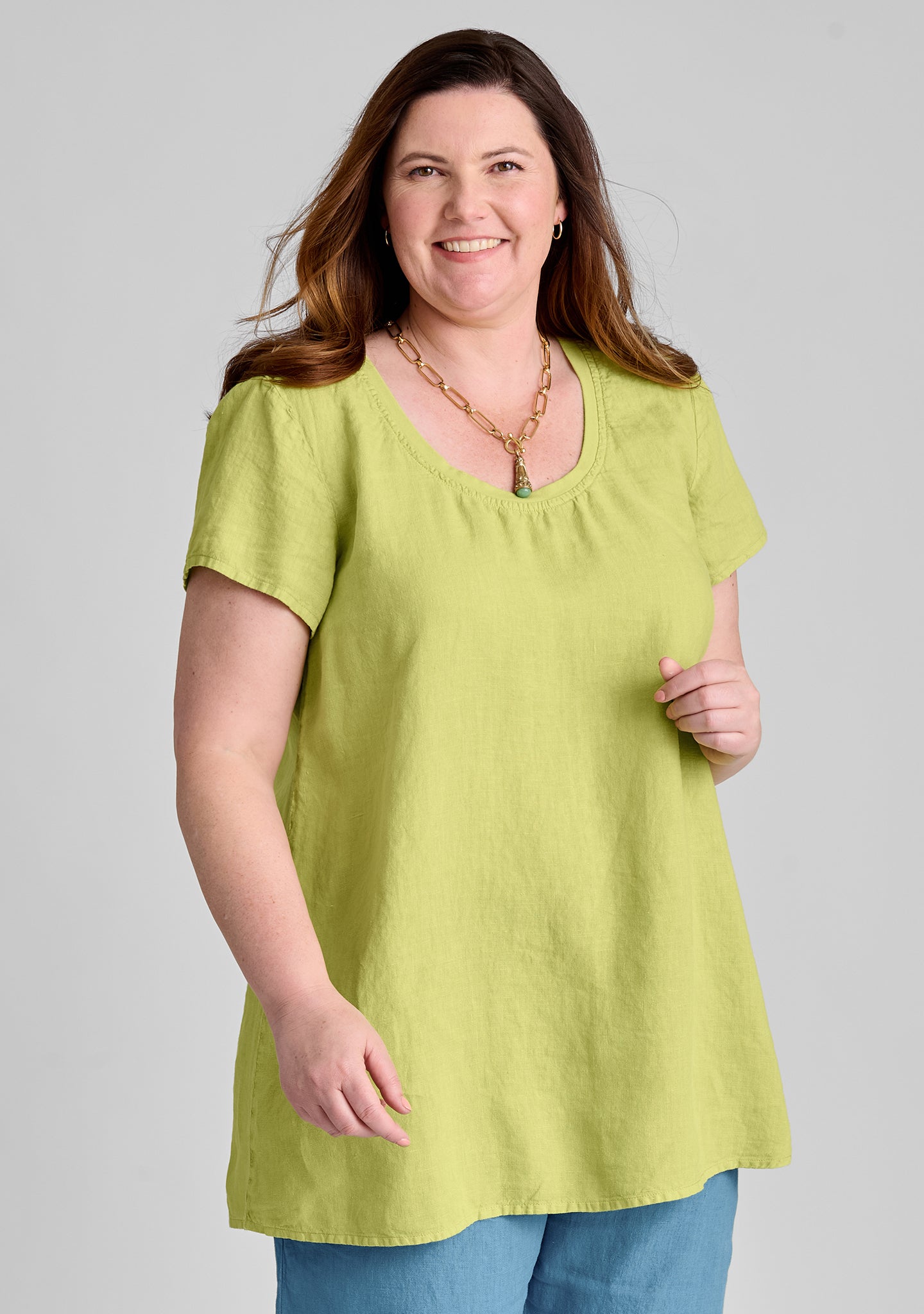 Premium Avenue Pull Linen T-Shirt for Women - Soft Breathable Summer Casual Top - Perfect for Beach Outings, Weekend Brunch & Vacation Wear