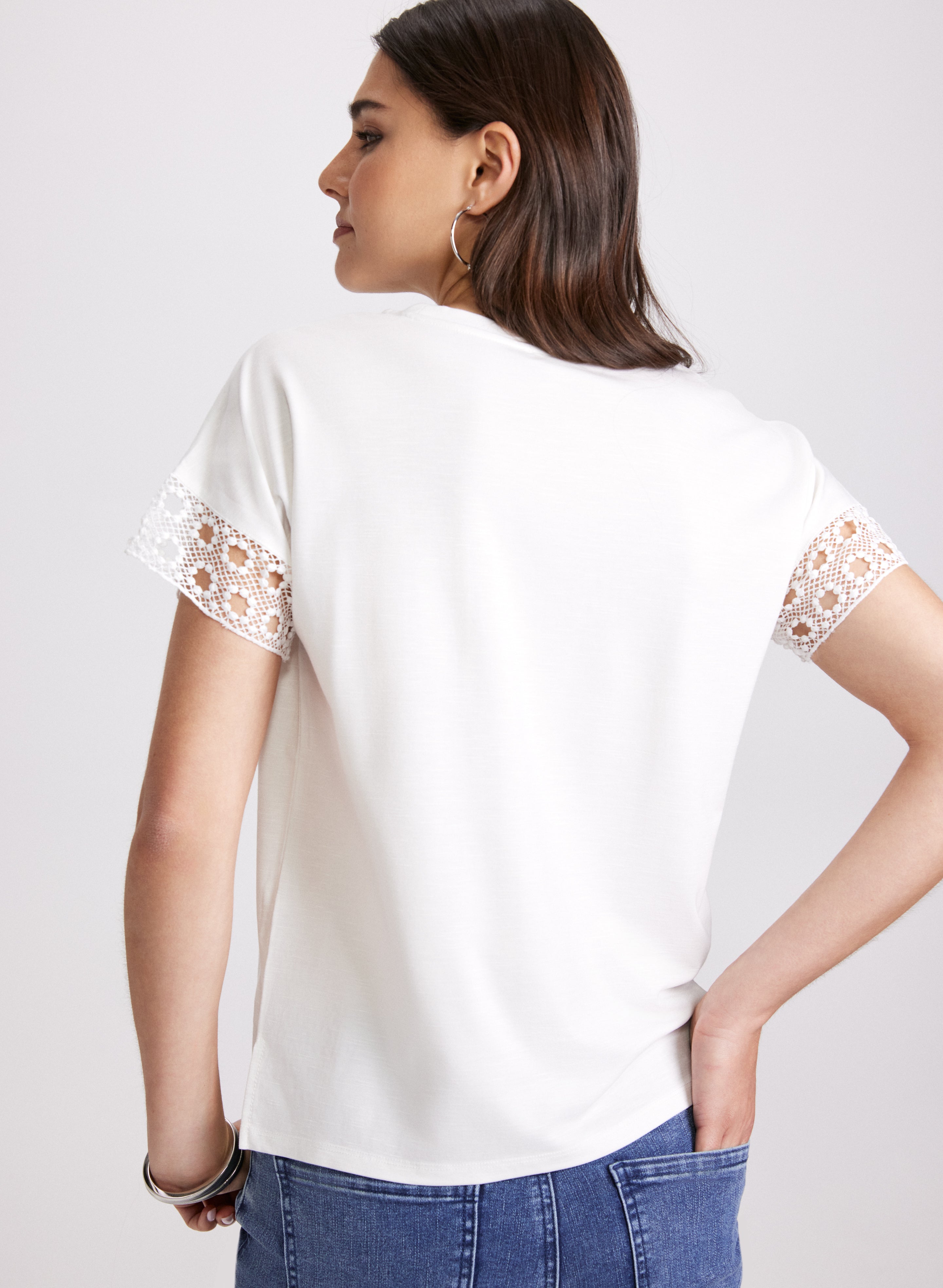 Stylish Eyelet Trim T-Shirt for Women - Breathable Cotton Top for Casual Wear & Summer Outfits