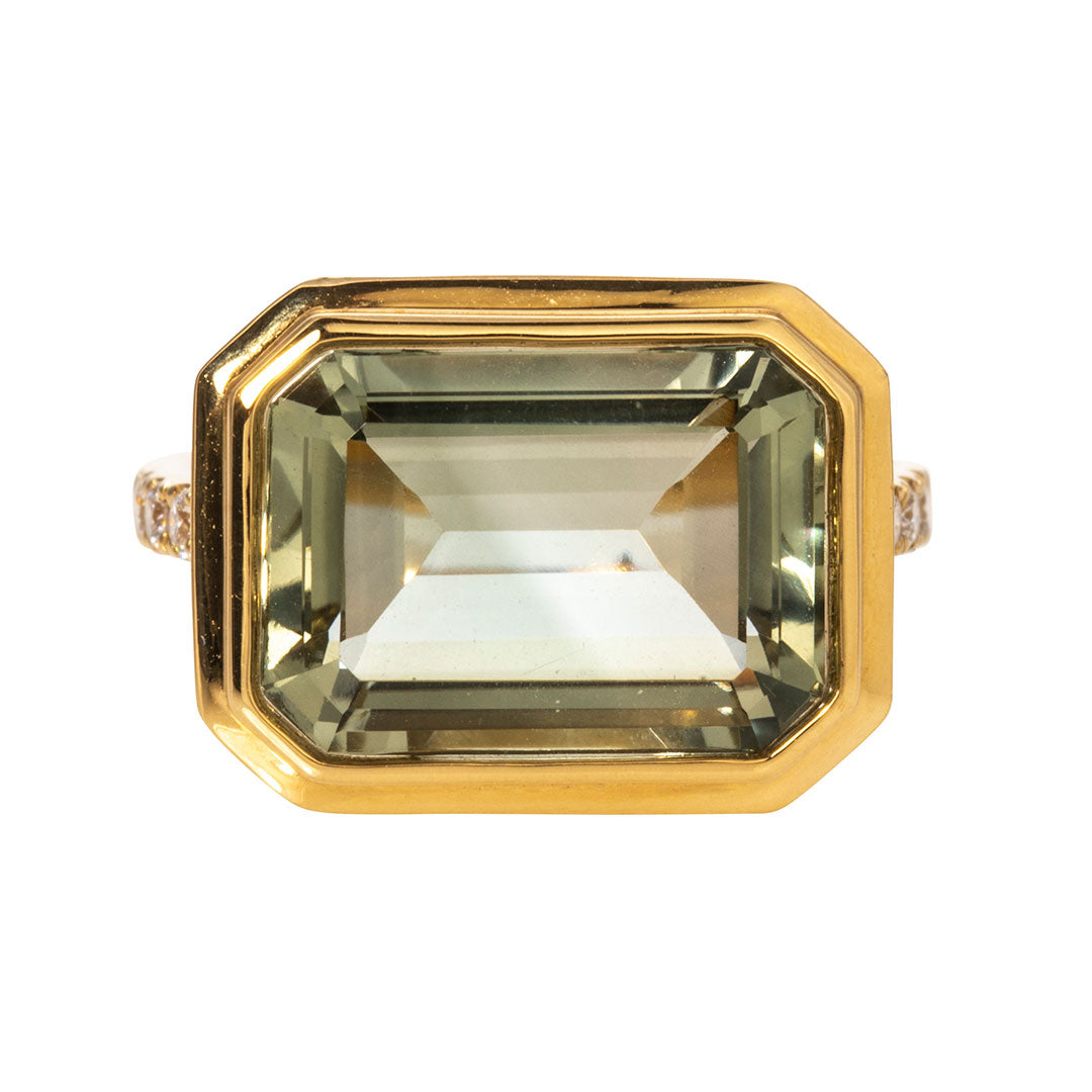 Emerald Cut Green Amethyst & Pavé Diamond 18K Gold Ring for Women - Elegant Wedding, Engagement & Anniversary Jewelry Gift
