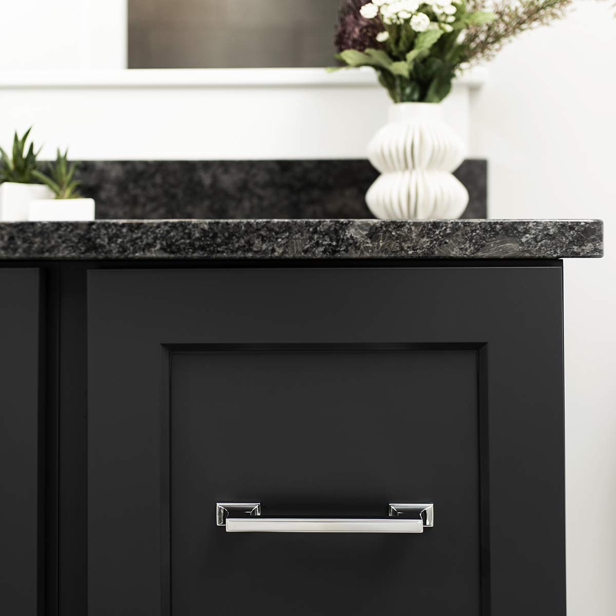 Belwith Keeler Brownstone Pull Matte Black Cabinet Knobs (10-Pack) - 5