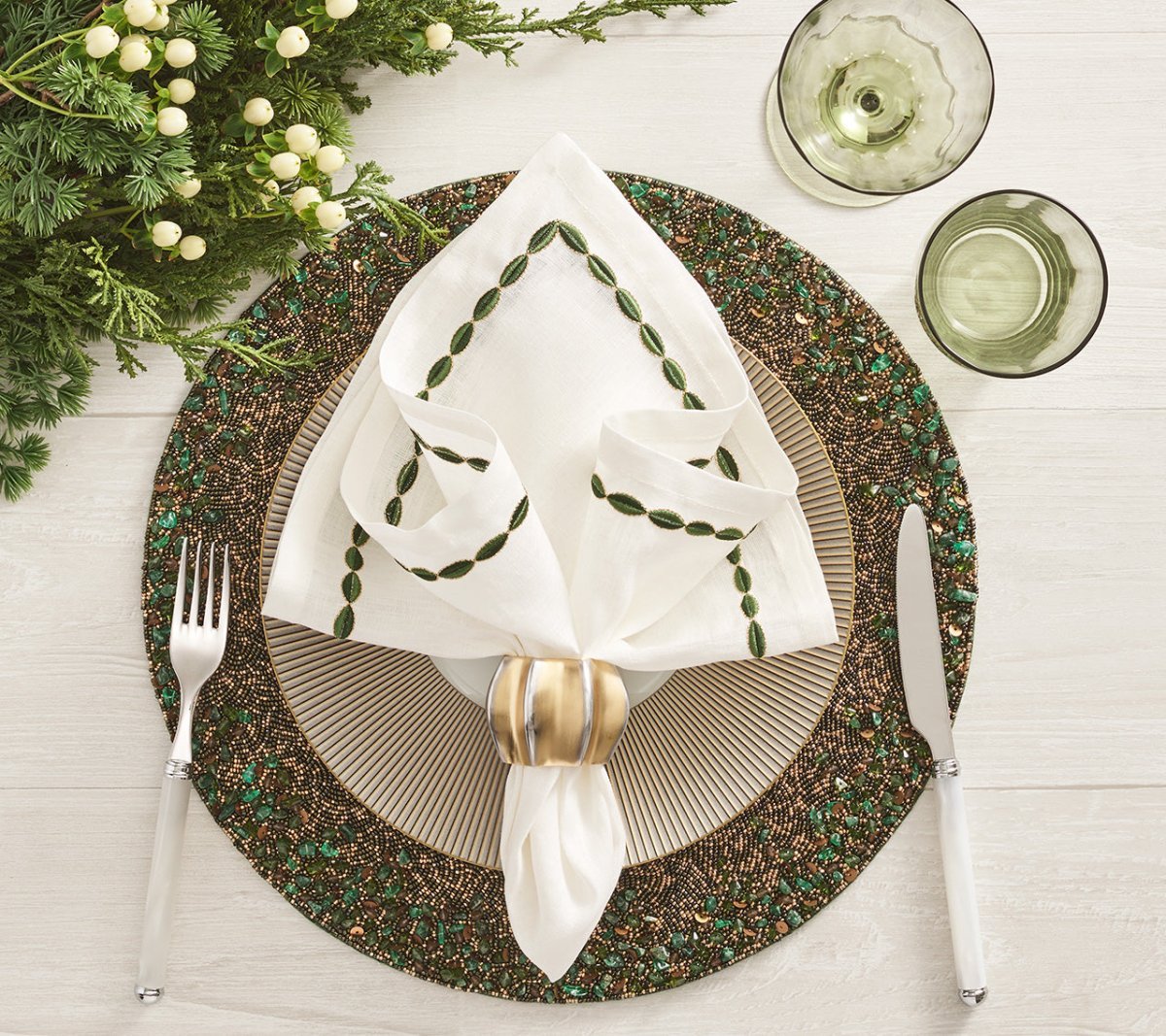 Elegant Gold & Silver Desert-Themed Napkin Rings - Set of 4 for Wedding, Holiday, and Fine Dining Table Decor