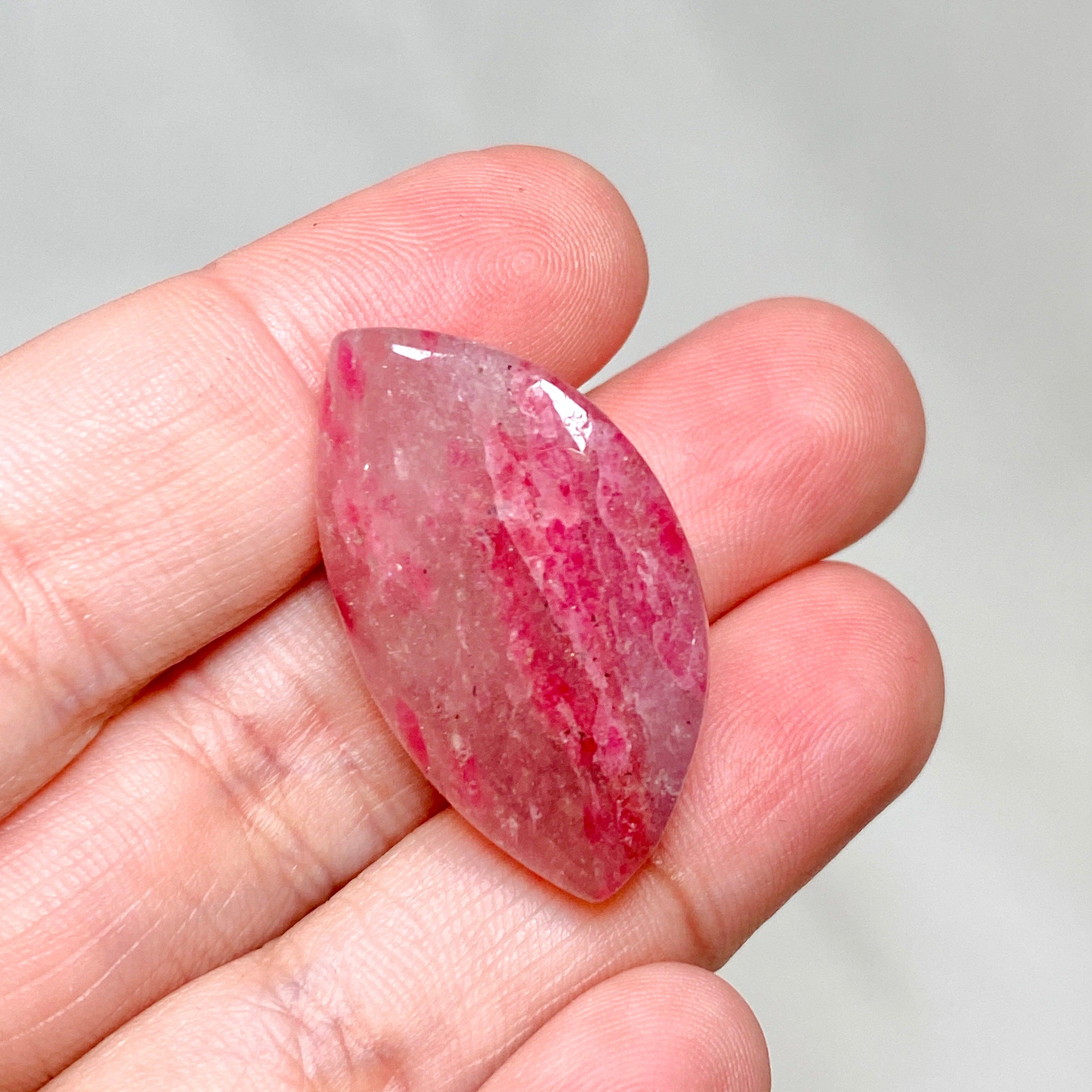 Natural Rhodonite in Quartz Crystal - Healing Stone for Emotional Balance & Stress Relief - Perfect for Meditation, Jewelry Making & Home Decor