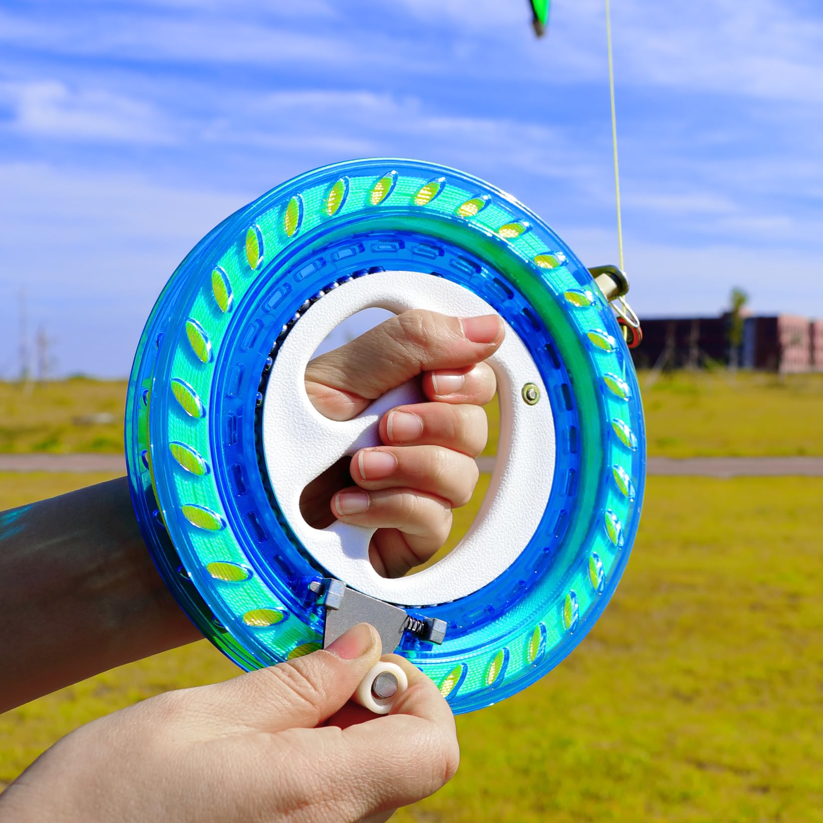 **High Strength Kite Reel & String Spool with Locking Device - Metal Handle Kite String for Adults & Kids - Perfect for Beach, Park & Outdoor Kite Flying**