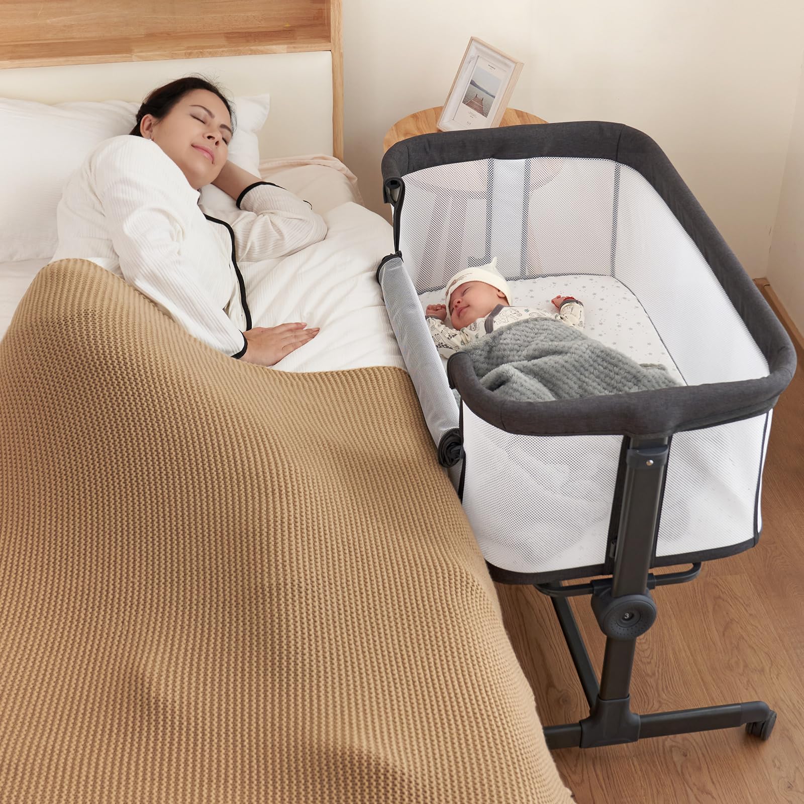 Ezebaby Portable Baby Bassinet Bedside Sleeper - Adjustable 7 Height Levels, Breathable Mesh Sides with Included Mattress & Sheet - Perfect for Newborns & Infants - Ideal for Nursery, Bedroom Co-Sleeping and Travel Use