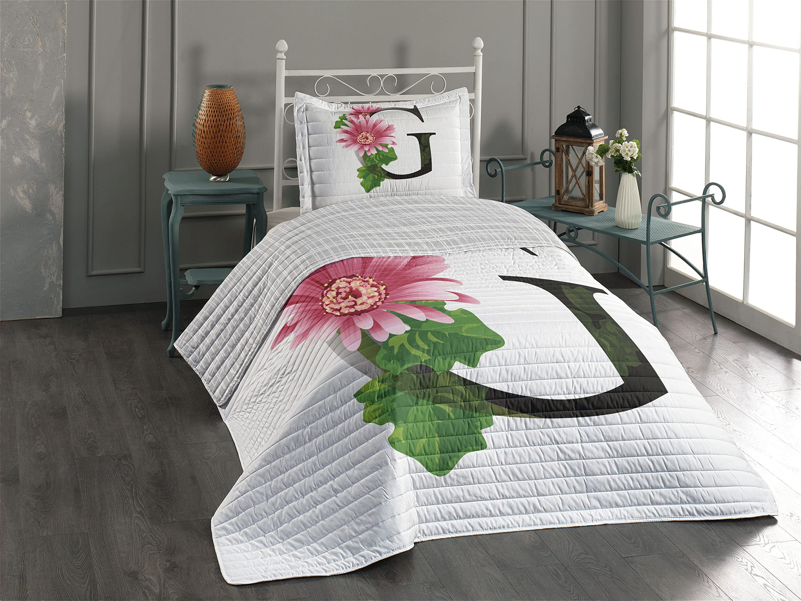 Ambesonne Reversible Twin Size Bedspread Set with Letter G Design - Blossoming Gerbera Flower & Spring Inspired Font - Includes Comforter & Pillow Shams - Soft Microfiber Bedding in Pink, Green & Black - Perfect for Spring Decor, Kids Room or Gift Idea