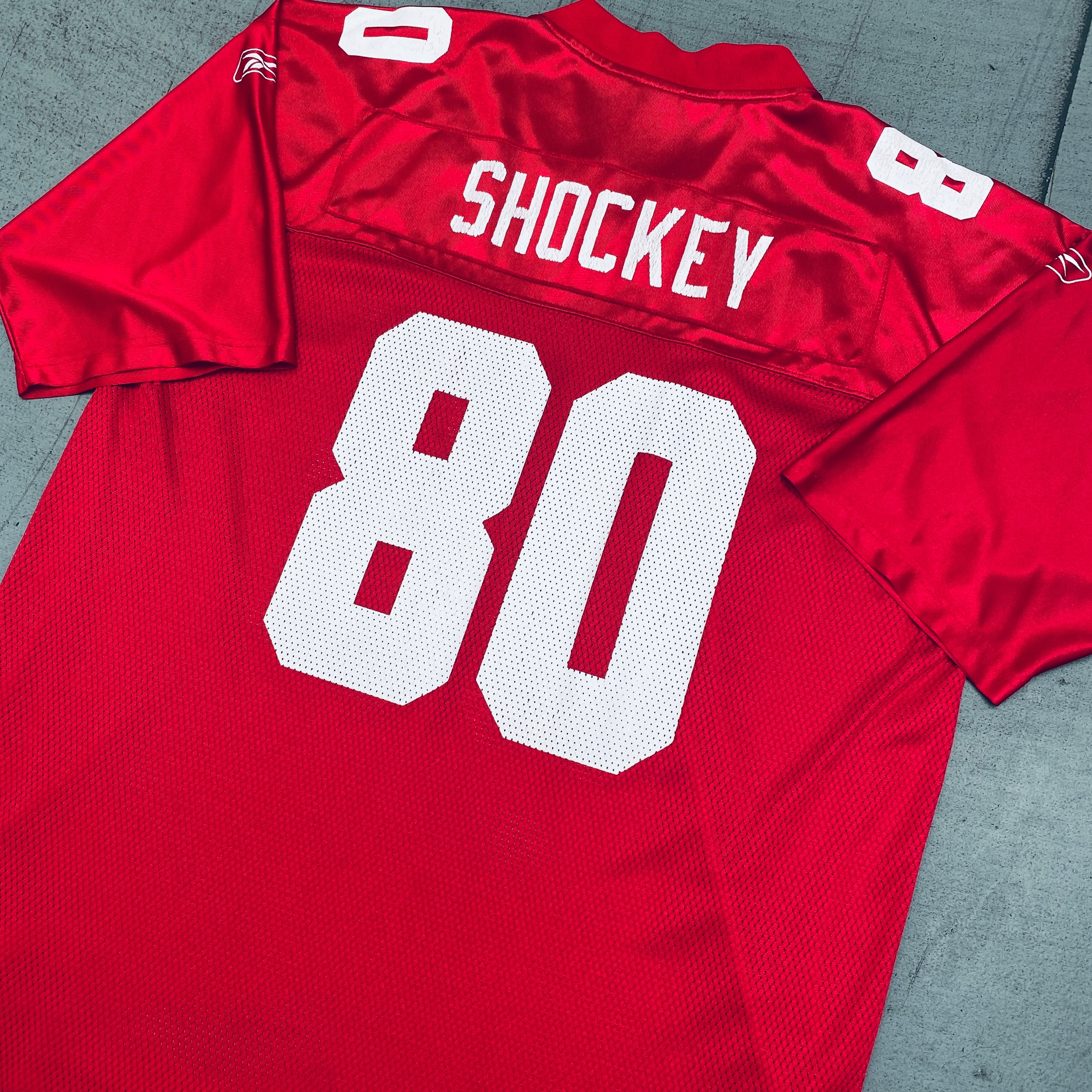 New York Giants Jeremy Shockey Red Alternate 2004/05 Jersey Size XL - Perfect for Game Day, Fan Events & NFL Memorabilia Collectors