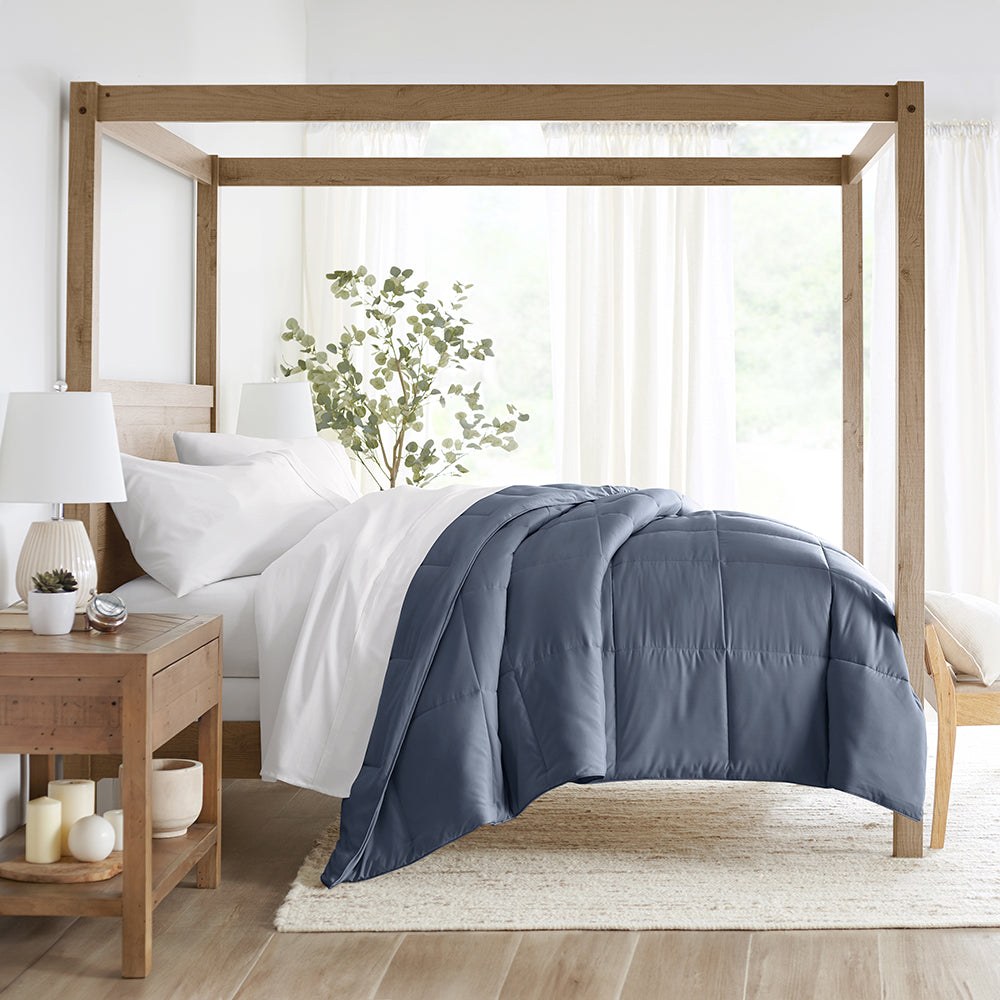 Premium Solid Down Alternative Comforter - Hypoallergenic & Breathable All-Season Bedding - Perfect for Master Bedroom, Guest Room & Dorm Use